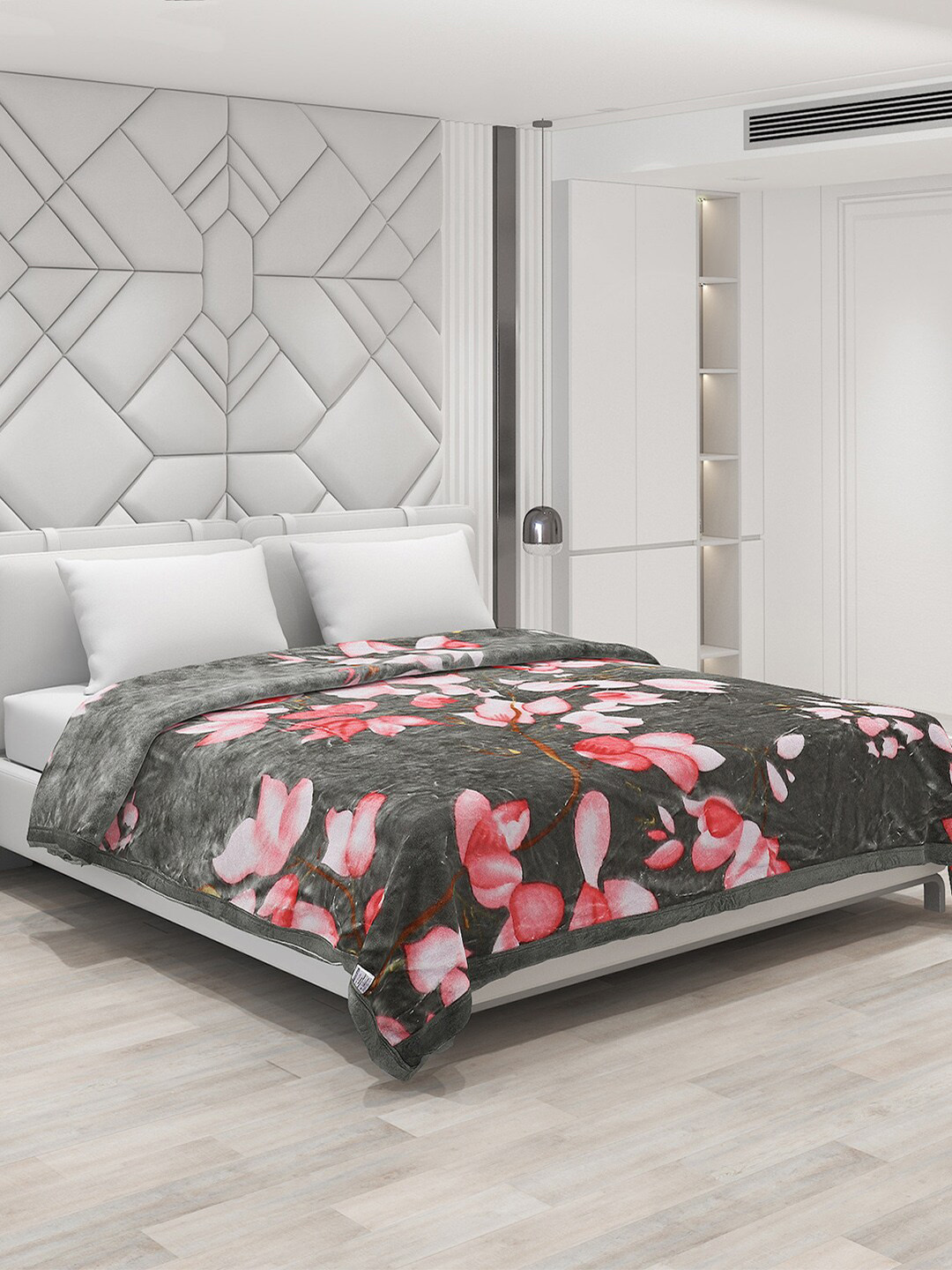 Buy Monte Carlo Green & Pink Floral Heavy Winter Double Bed Blanket