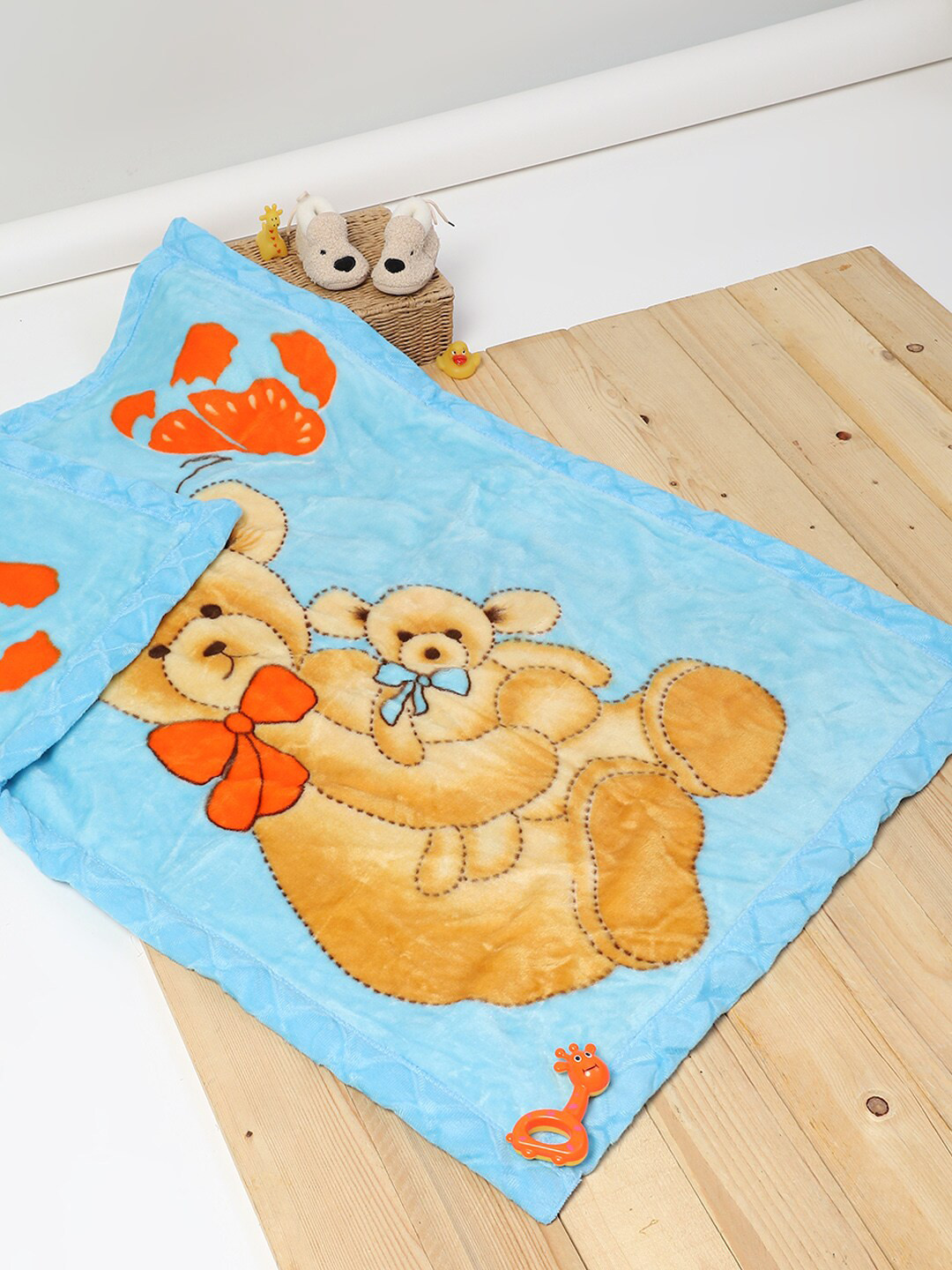 Buy Monte Carlo Pogo Blue & Red Cartoon Characters Heavy Winter 500 GSM