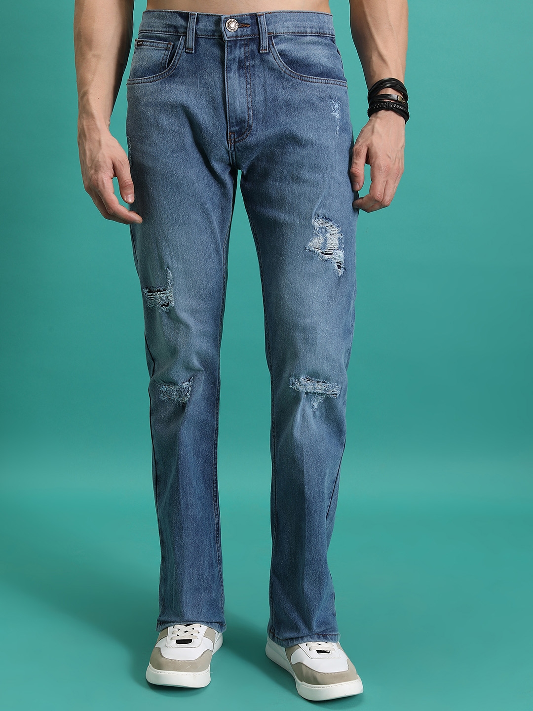 Buy HIGHLANDER Men Bootcut Mid Rise Light Fade Mildly Distressed