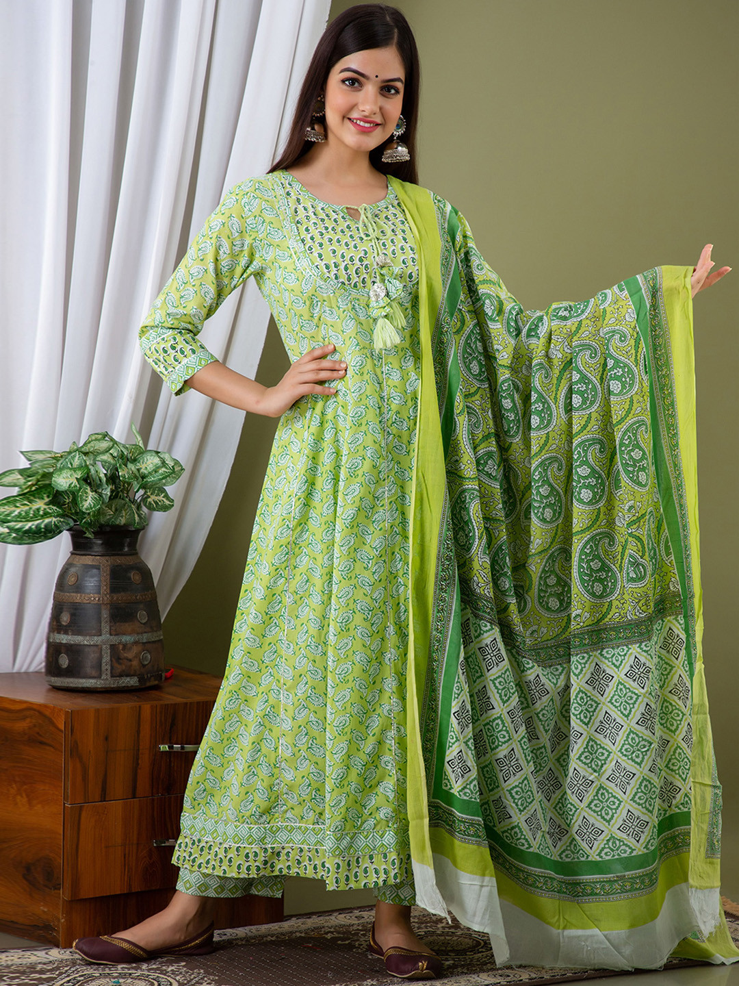 Embellished Kurta Patti Set