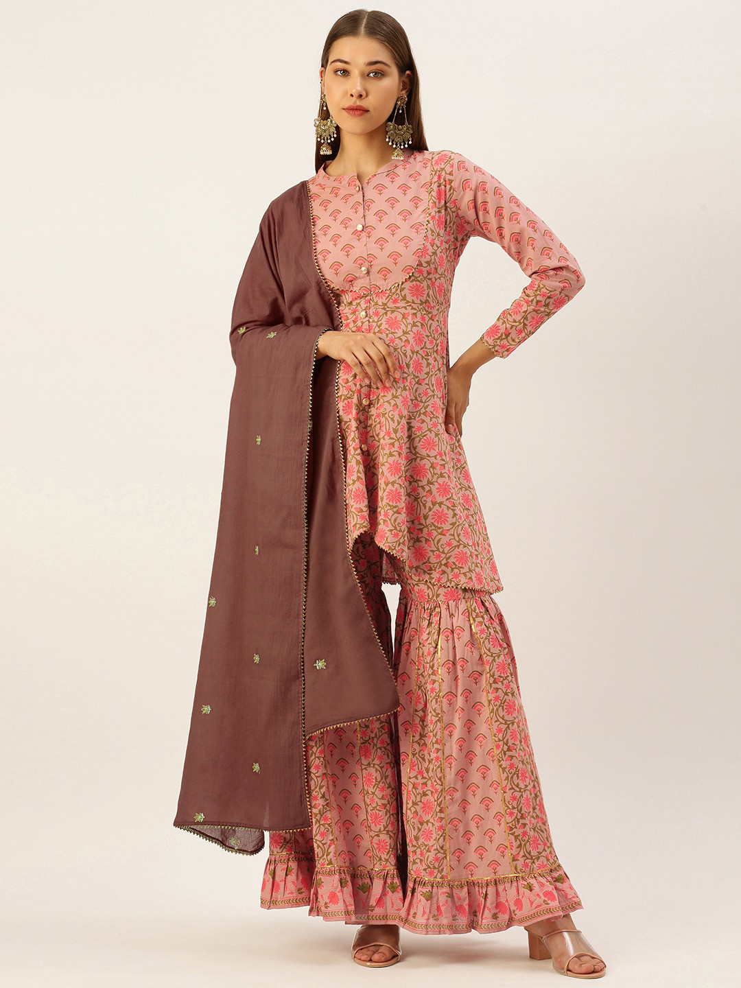 Women Floral Printed Gotta Patti Pure Cotton Kurta with Trousers & With Dupatta