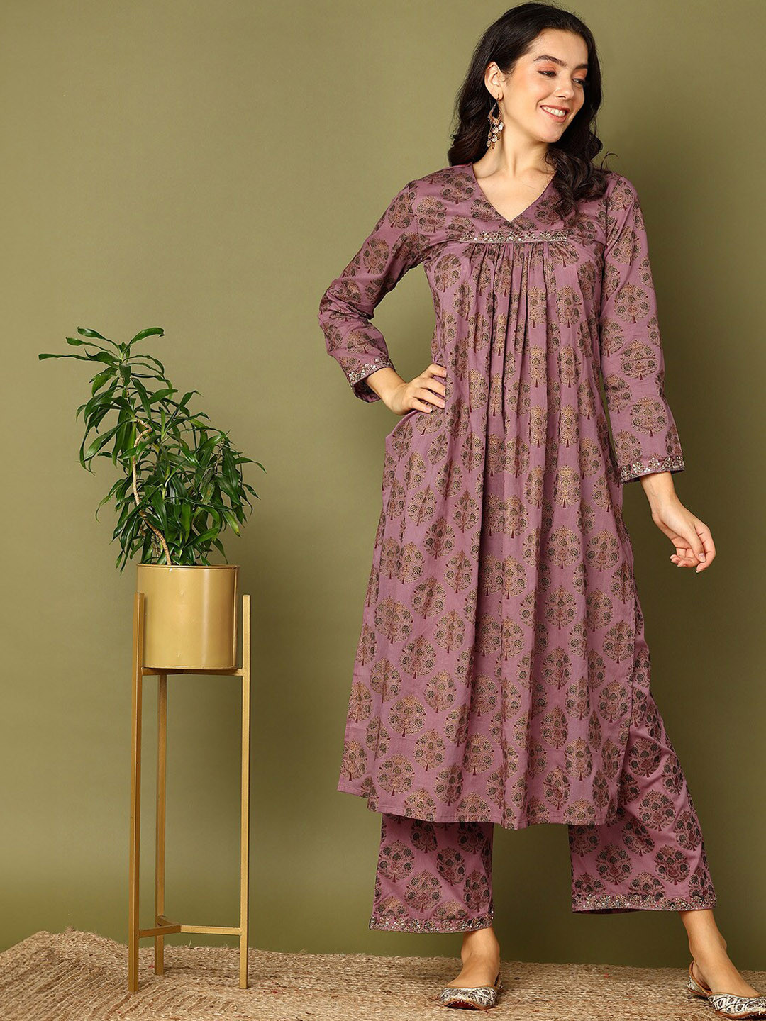 Women's Sea Green Floral Printed V-Neck Empire Kurta main image 1