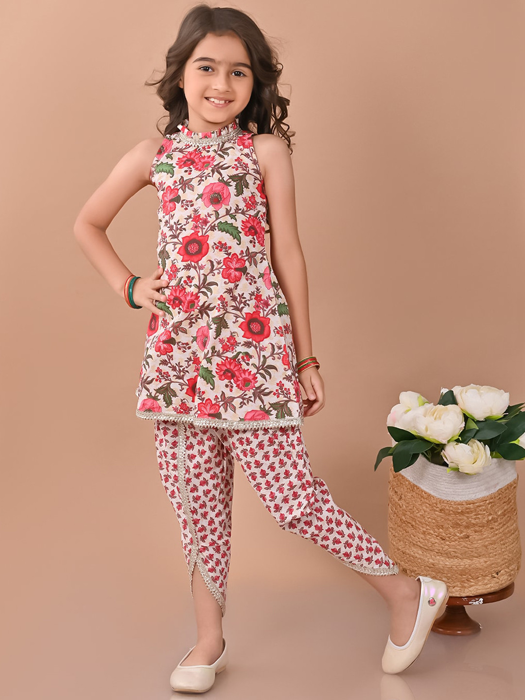 Girls Floral Printed Regular Gotta Patti Kurti With Dhoti Pants