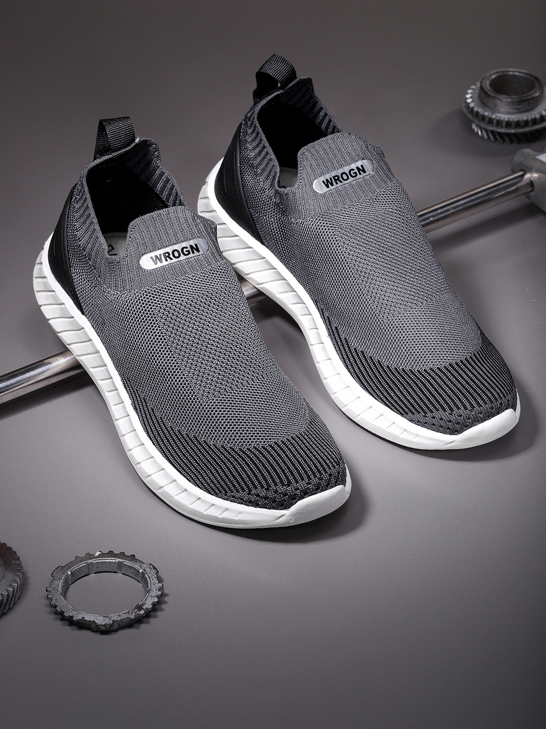 wrogn slip on sneakers