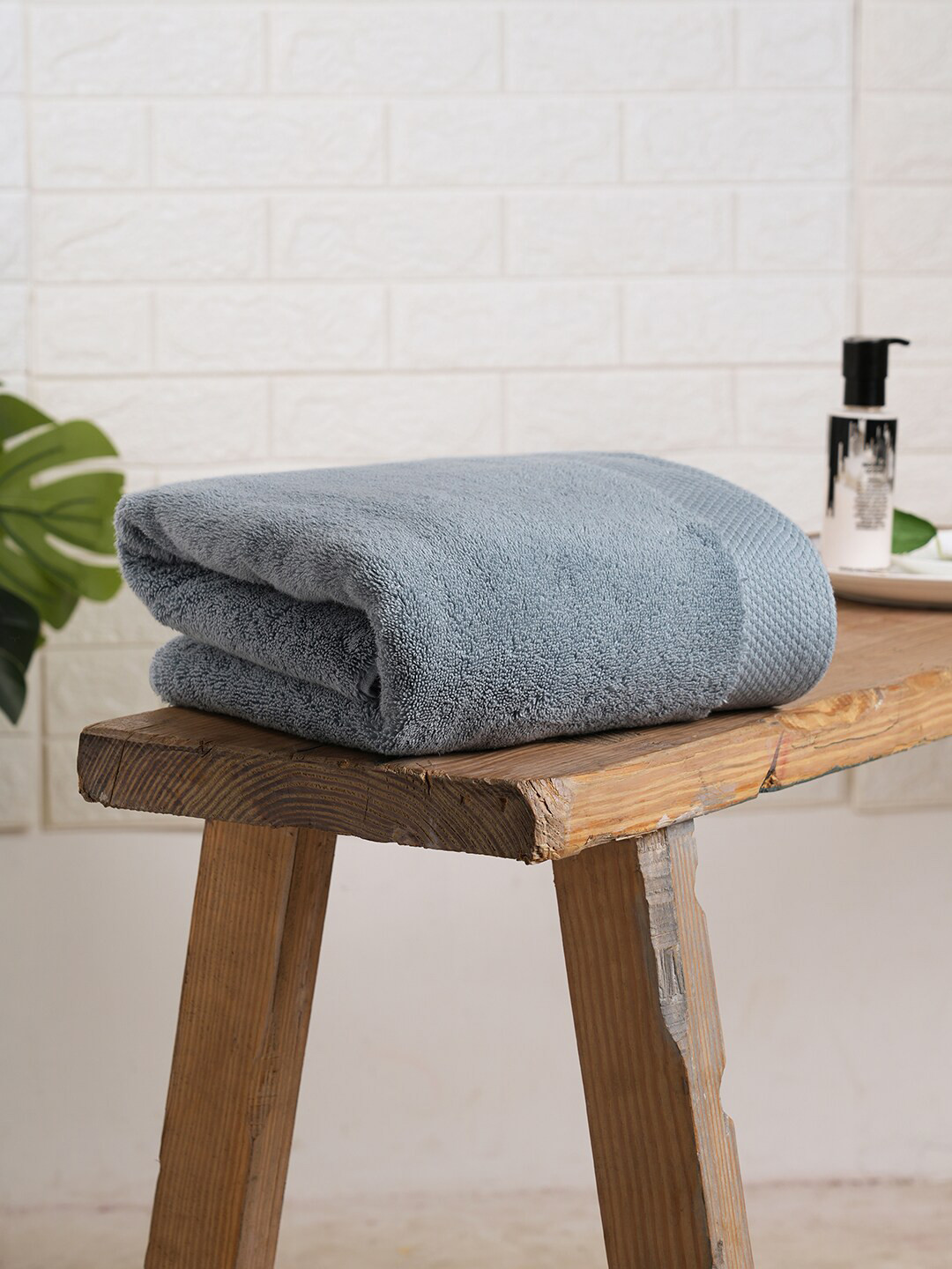 Buy SPACES Blue 670 GSM Pure Cotton Bath Towel - Bath Towels for Unisex ...