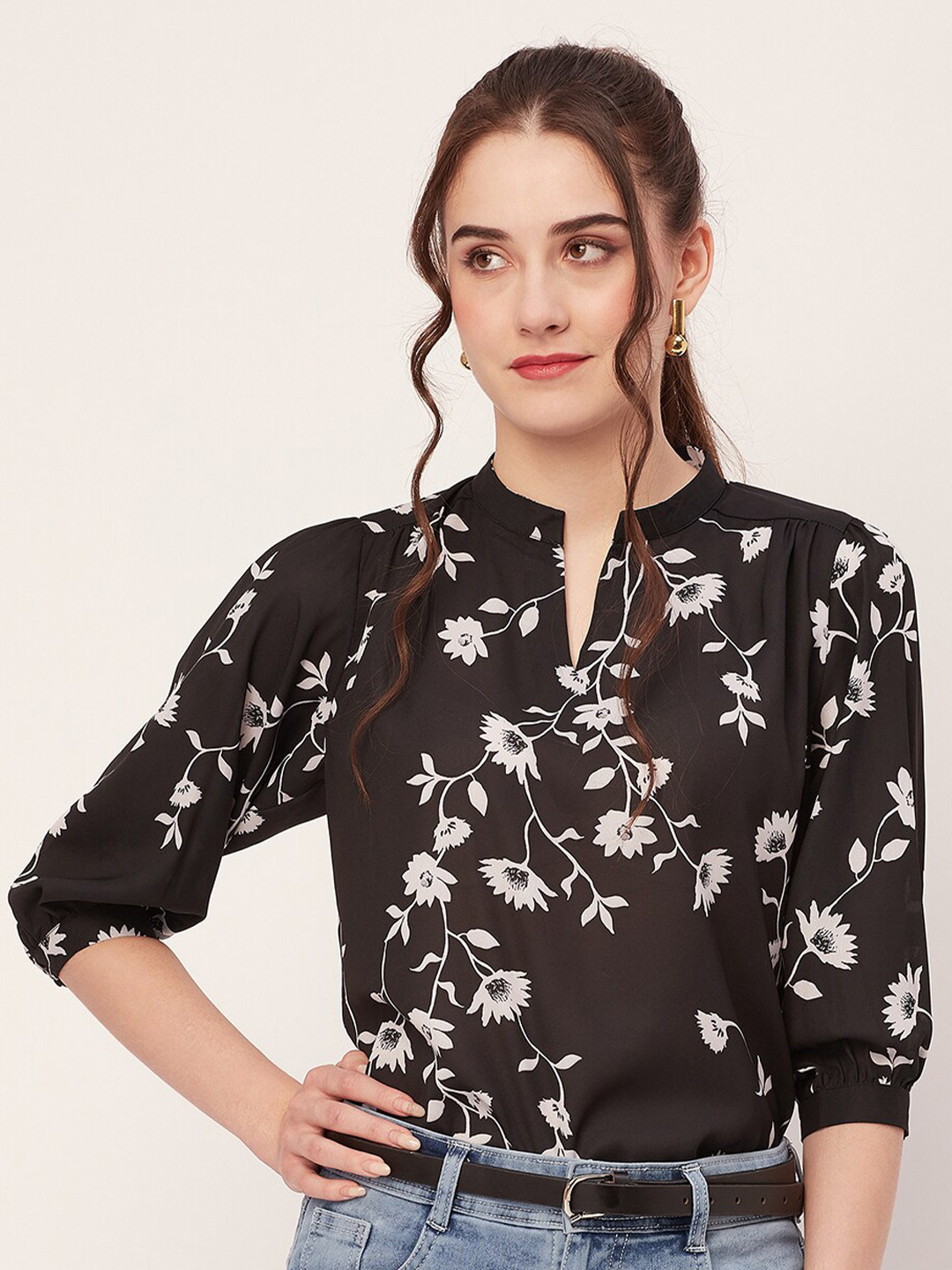 Women Green Floral Printed Top With Mandarin Collar & Three Quarter Sleeves