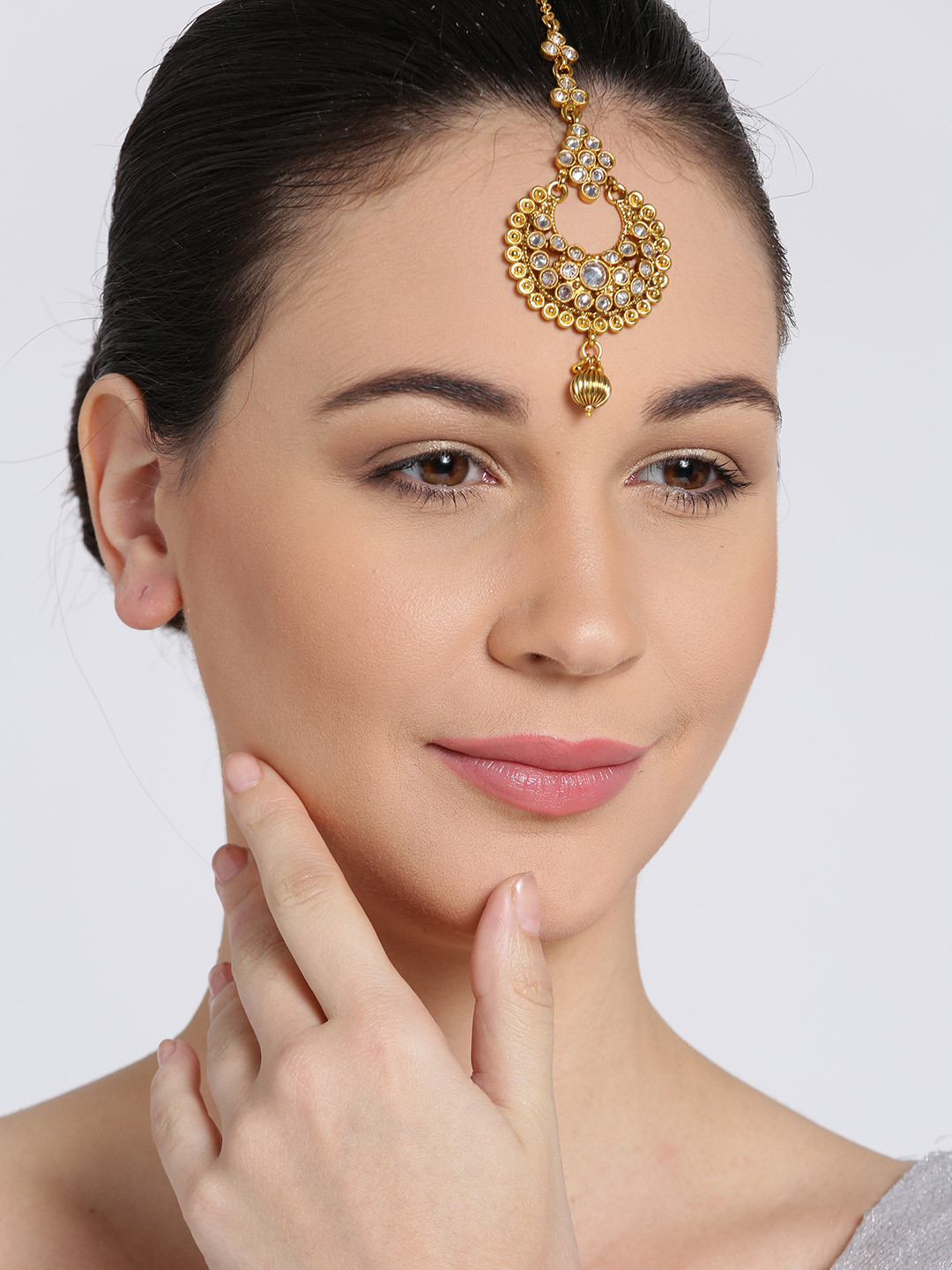 Buy Chika Gold Toned Crystal Encrusted Maang Tikka Head Jewellery for
