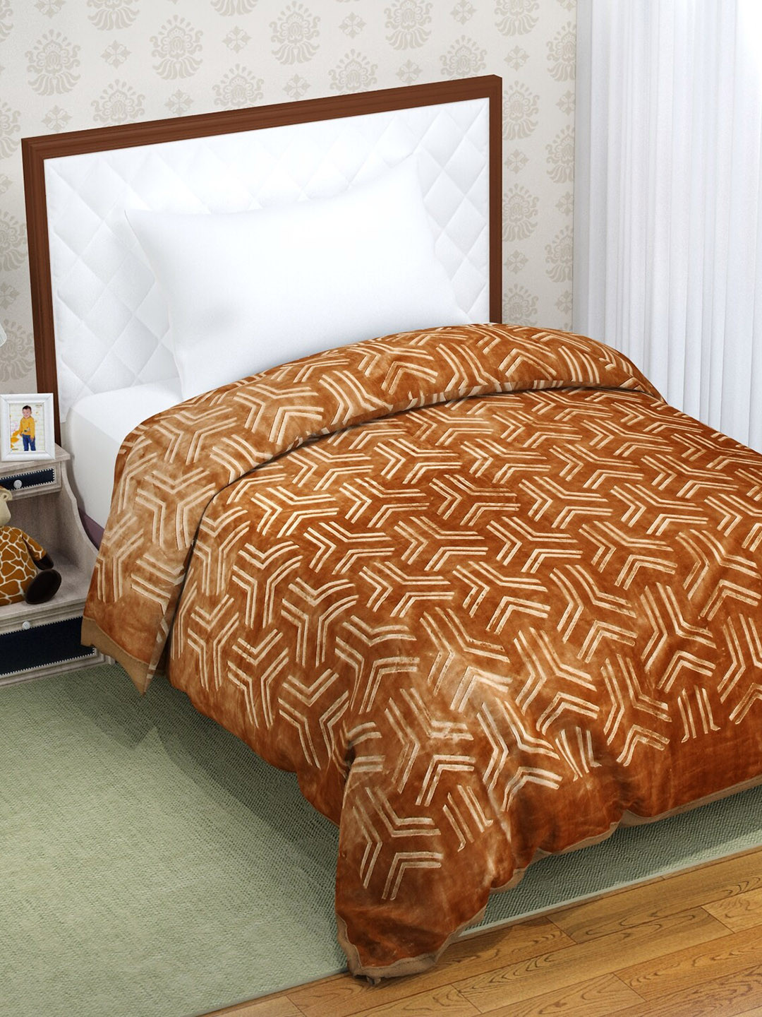 Buy Florida Brown Geometric Printed Mink Heavy Winter 950 GSM Single
