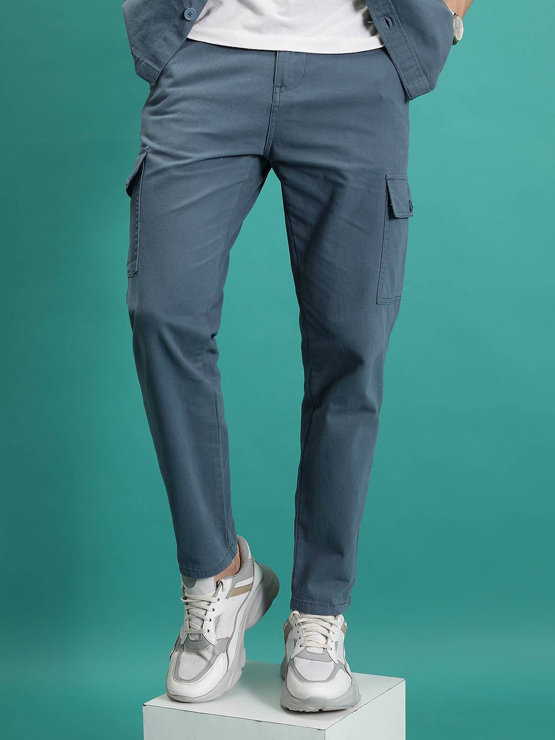 Buy HIGHLANDER Men Tapered Fit Pure Cotton Cargo Trouser - Trousers for ...