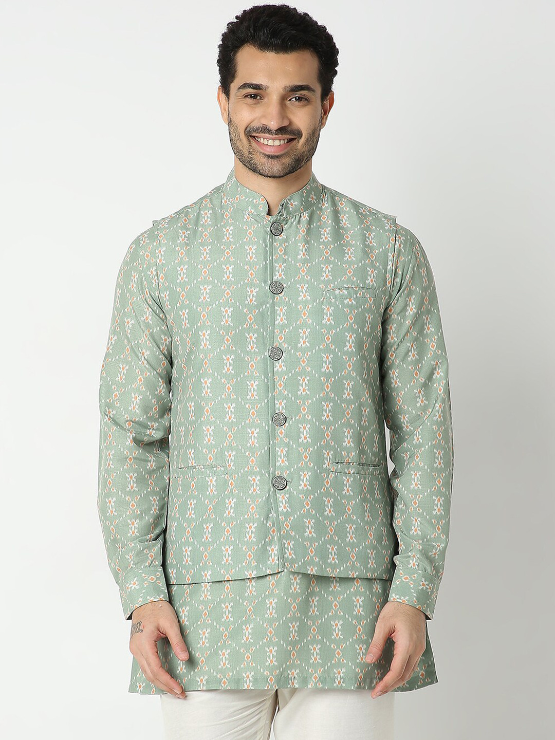 Men’s Embroidered Thread Work Kurta Set with Churidar & Nehru Jacket – Traditional Elegance