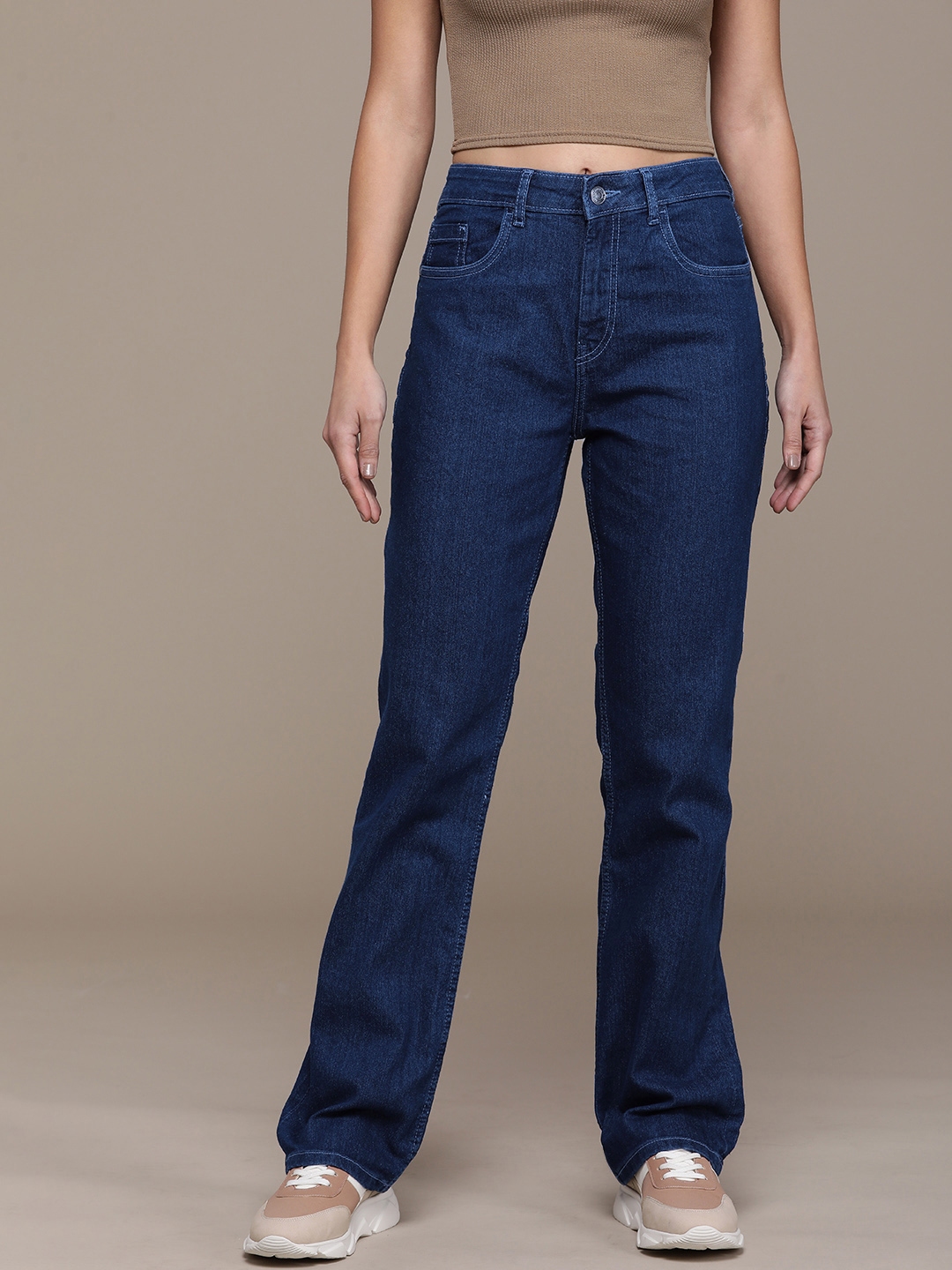 Buy The Roadster Lifestyle Co. Women Straight Fit Stretchable Jeans ...