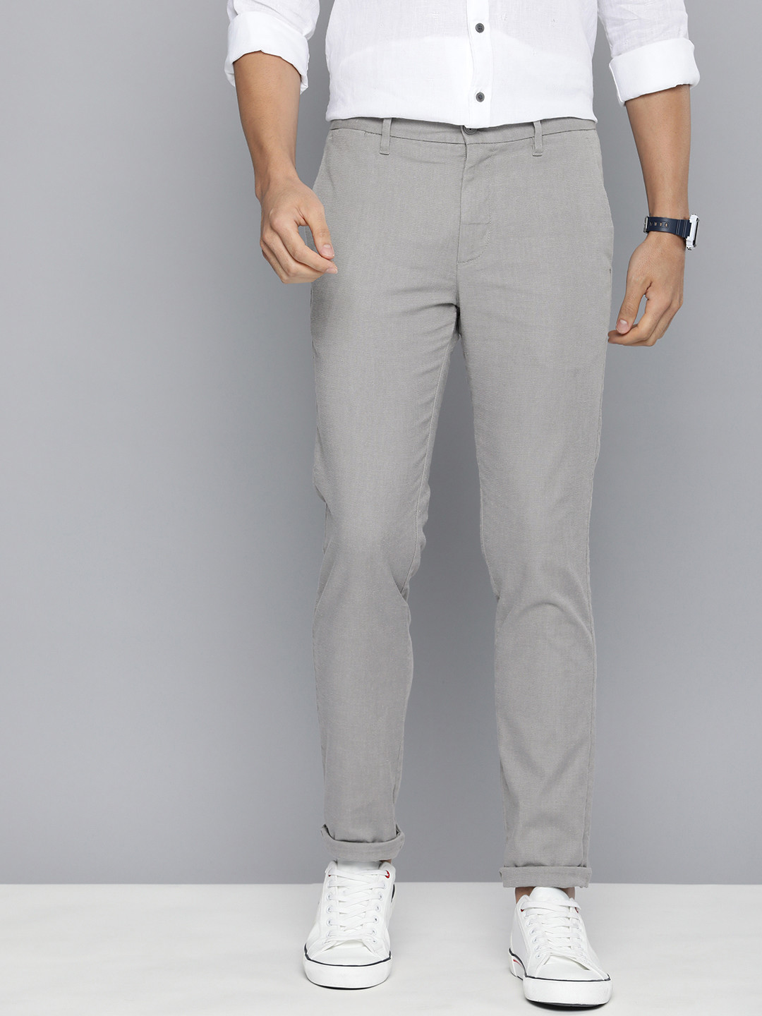 Buy Levis Men Slim Fit Chinos Trousers - Trousers for Men 26312802 | Myntra