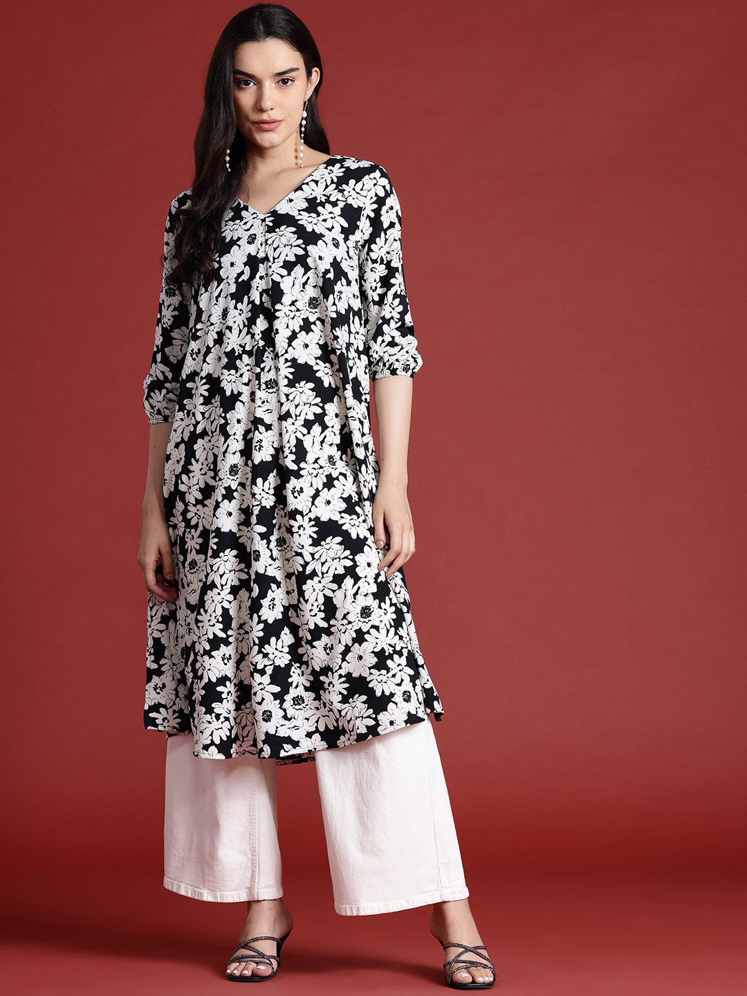Buy All About You Floral Printed Pleated Detail Puff Sleeves Kurta Kurtas for Women 26333606
