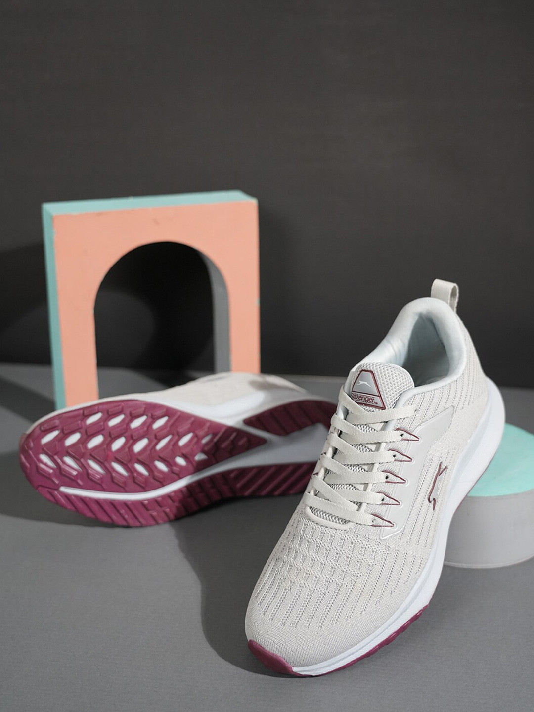 lightweight waterproof walking shoes