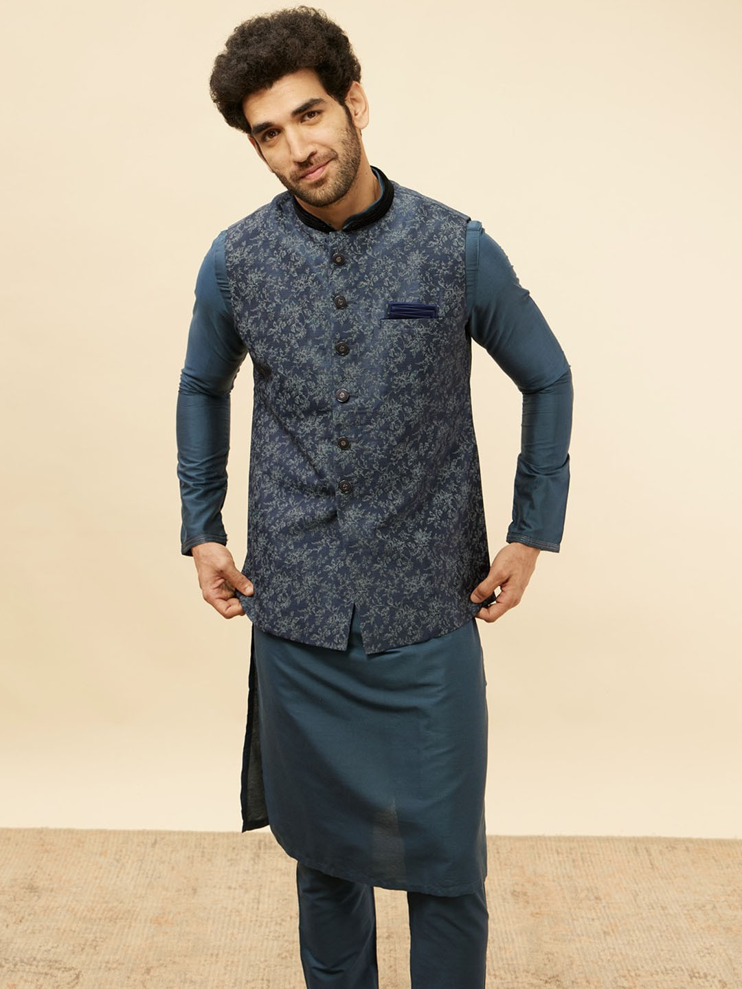 Manyavar Giacca Nehru Uomo – Stampa Floreale, Tessuto Terry Rayon, Ideale Per Matrimoni E Feste
