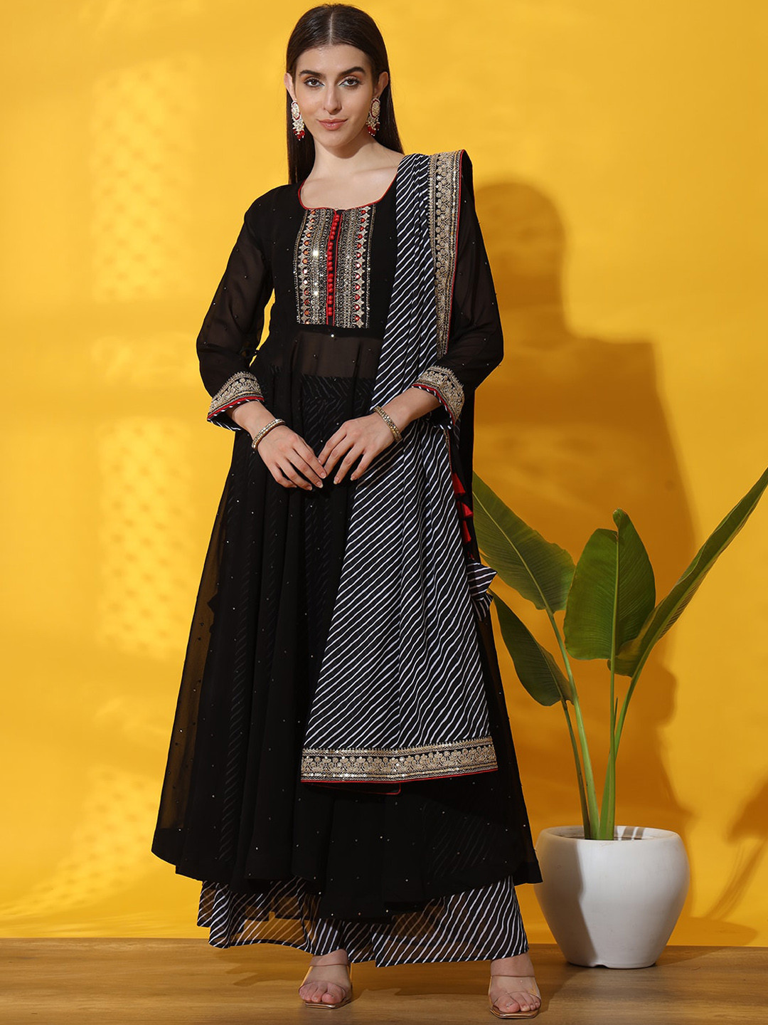 Chhabra 555 Printed & Mirror Work Embellished Straight Kurta With Solid Pant & Printed Dupatta