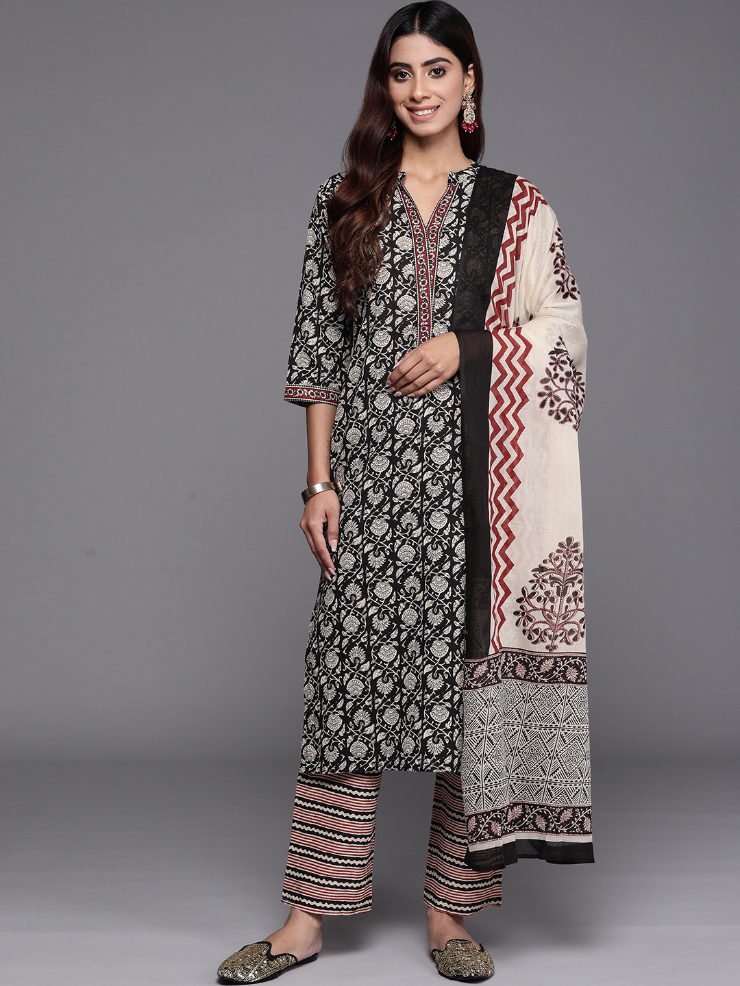 Women Cotton Lilac Floral Print Kurta Comfort Pant Dupatta main image 1
