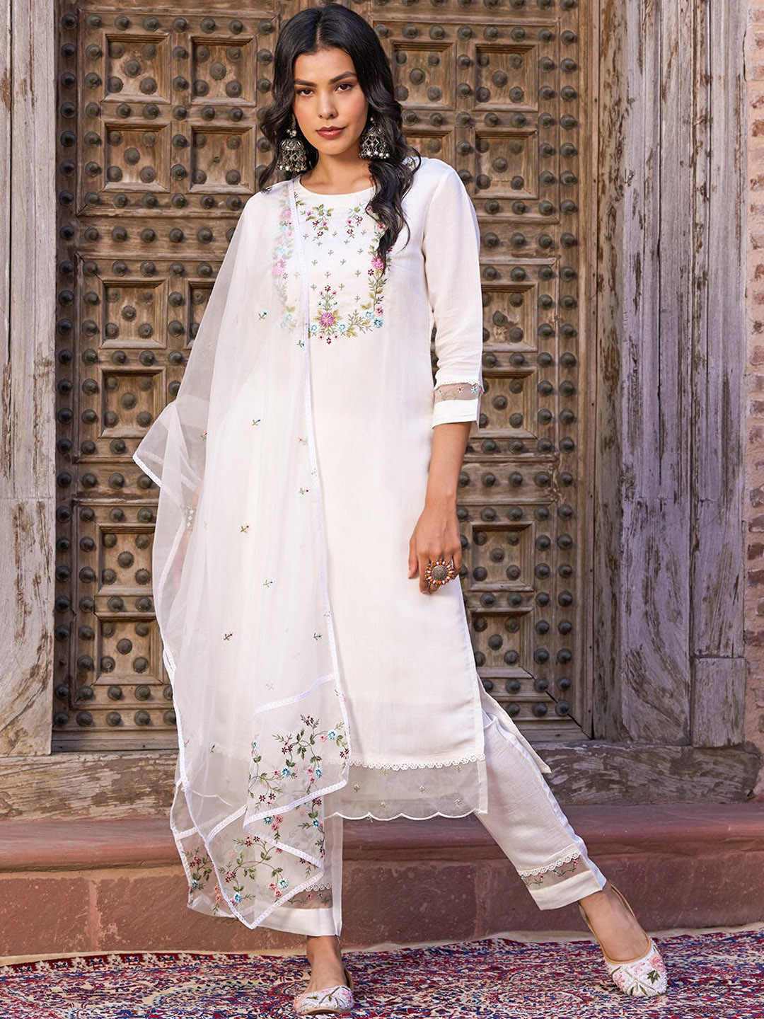 Women Green Yoke Design Chanderi Cotton Kurta with Trousers & With Dupatta