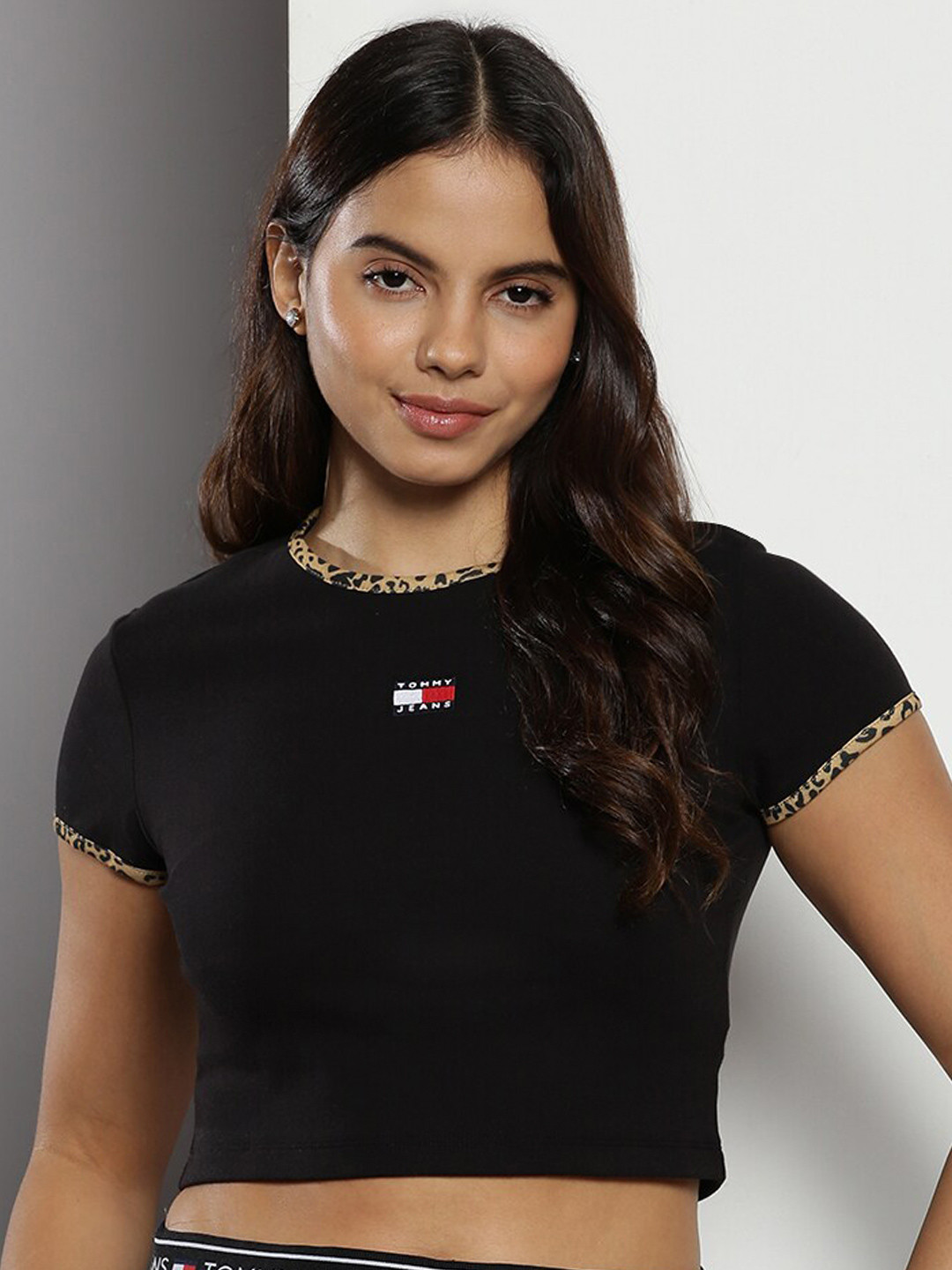 TOMMY HILFIGER - Woman - T-shirt main image 0