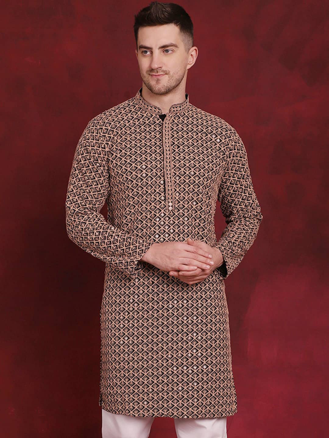 Men's Geometric Embroidered Kurta main image 0
