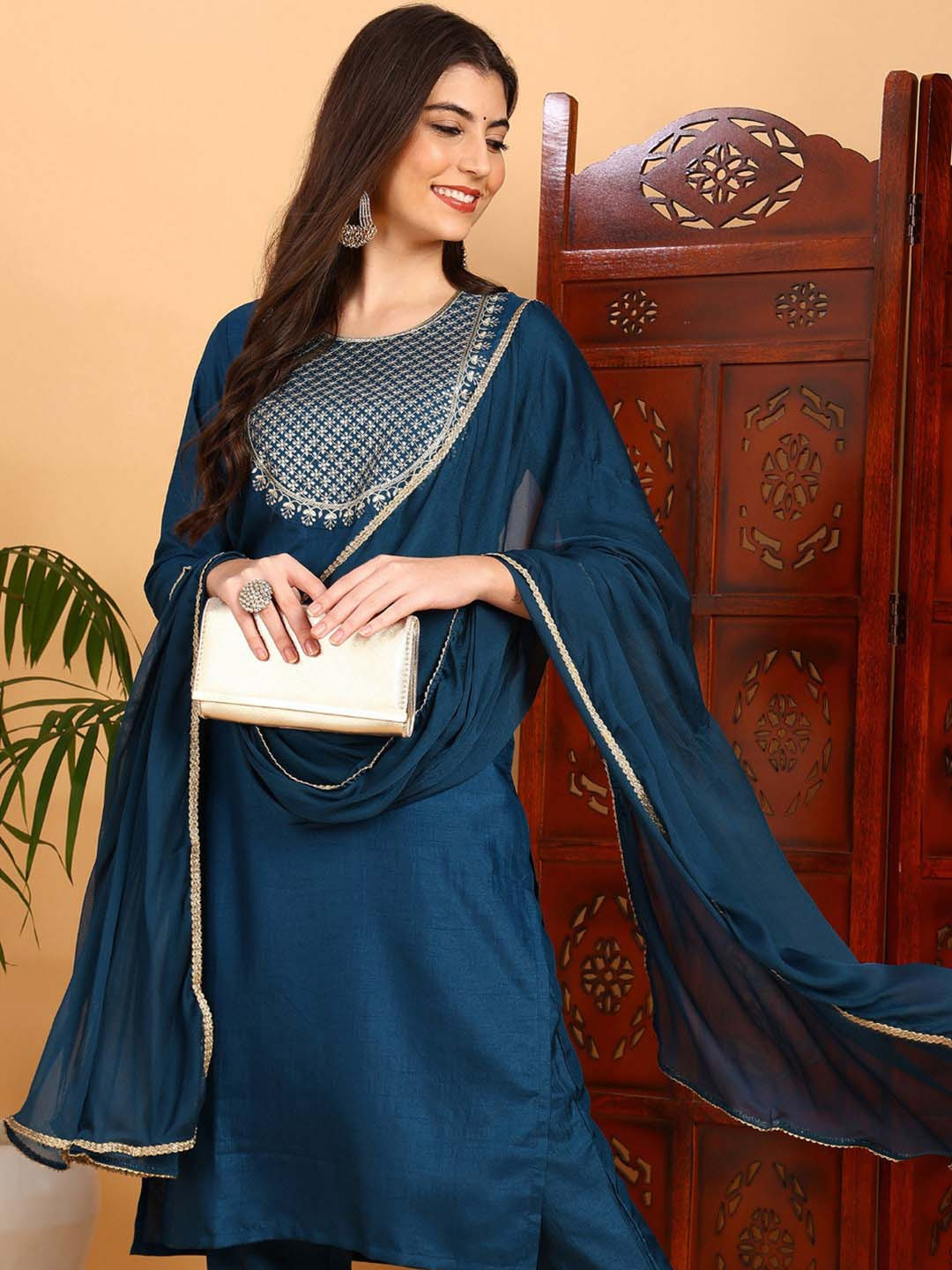 Women Purple Bandhani Yoke Design Sequinned Kurta Set main image 1
