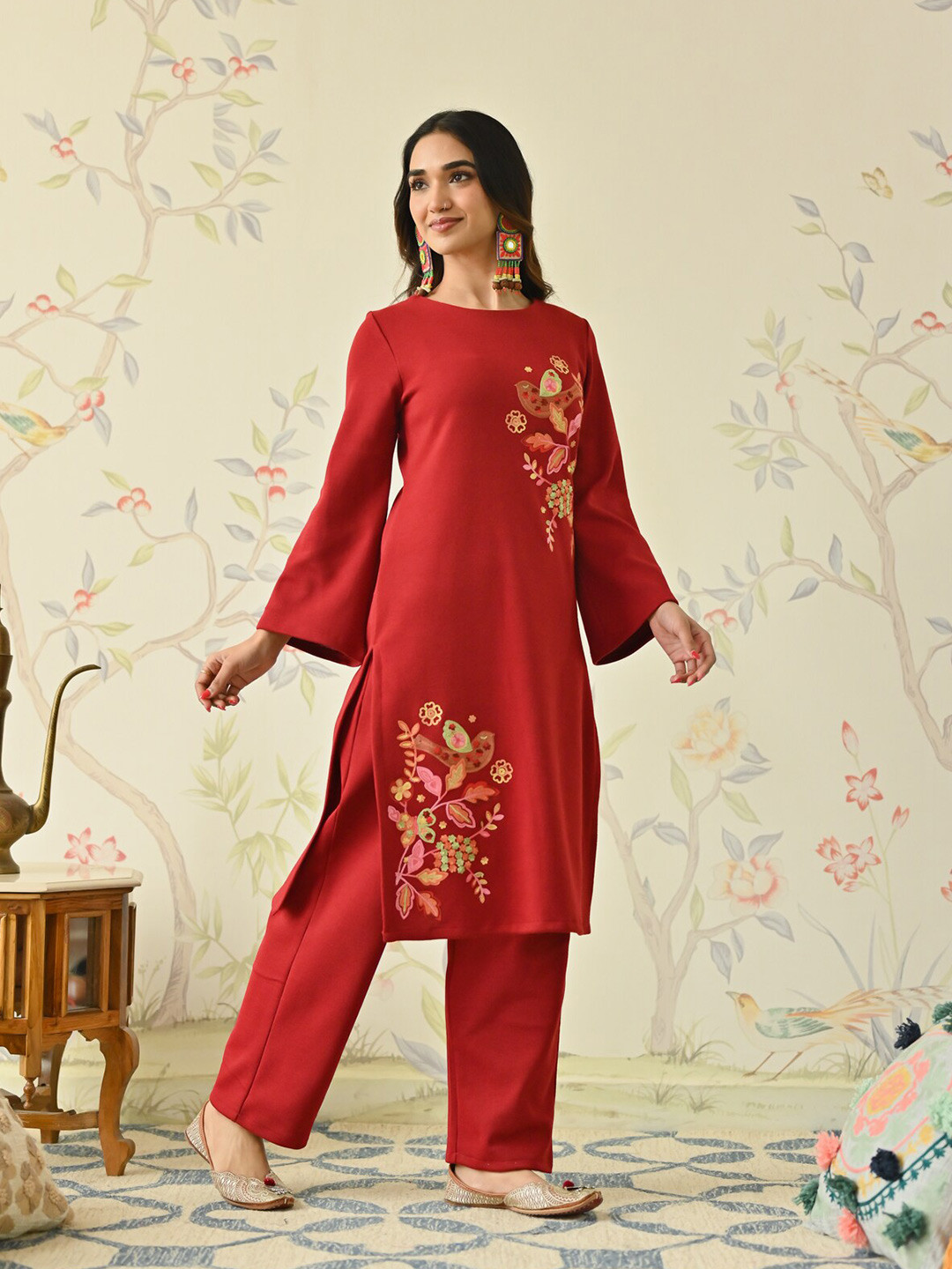 Beige Floral Embroidered Straight Acrylic Kurta