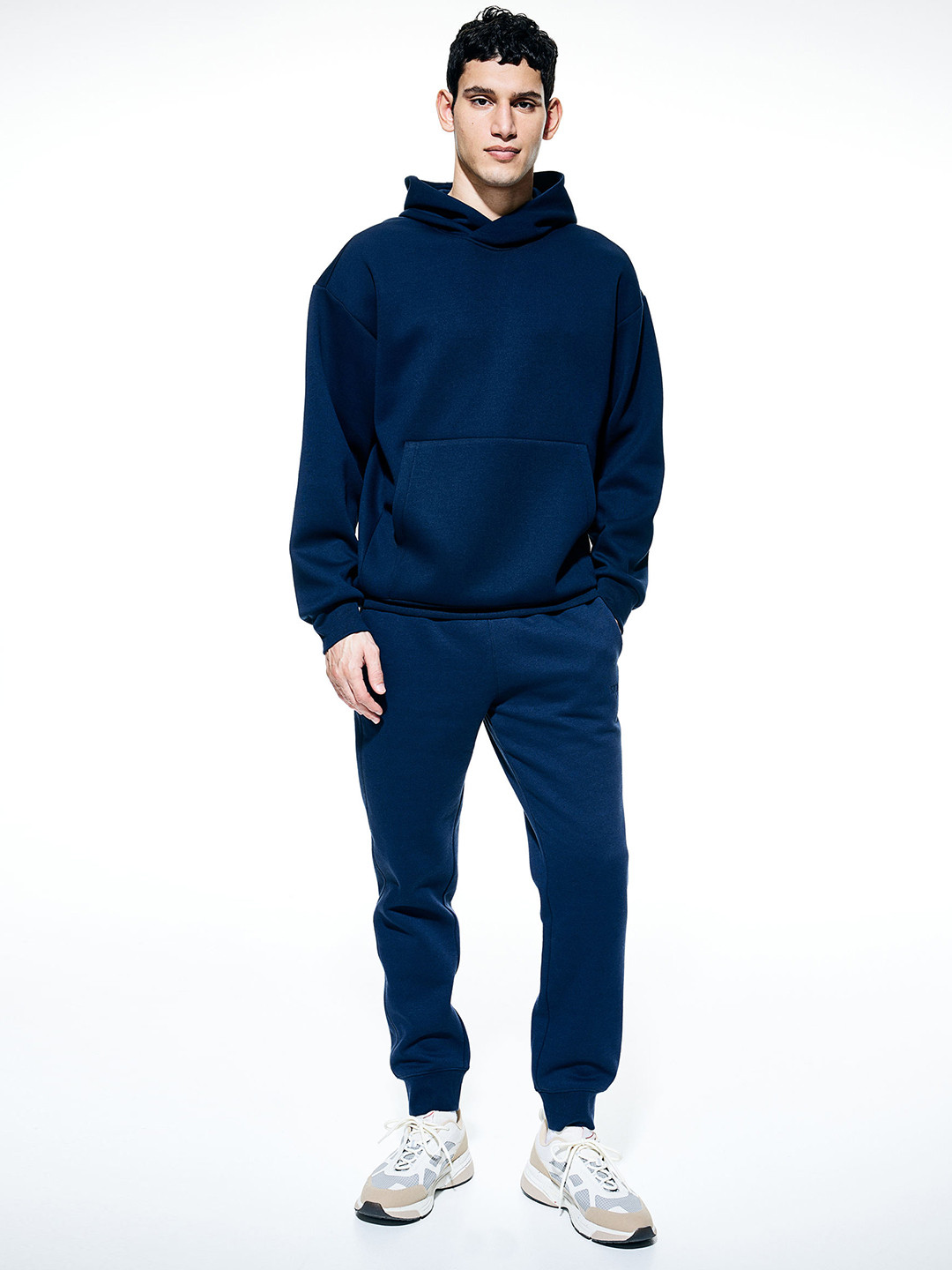 Buy H&M Men Tapered Sports Joggers Trousers for Men 27026338 Myntra