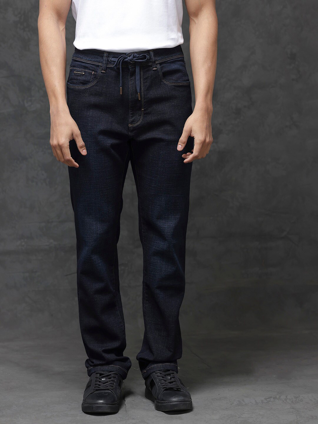 Rare Rabbit Men's Arbok Blue Mid Wash Mid Rise Slim Fit Jeans