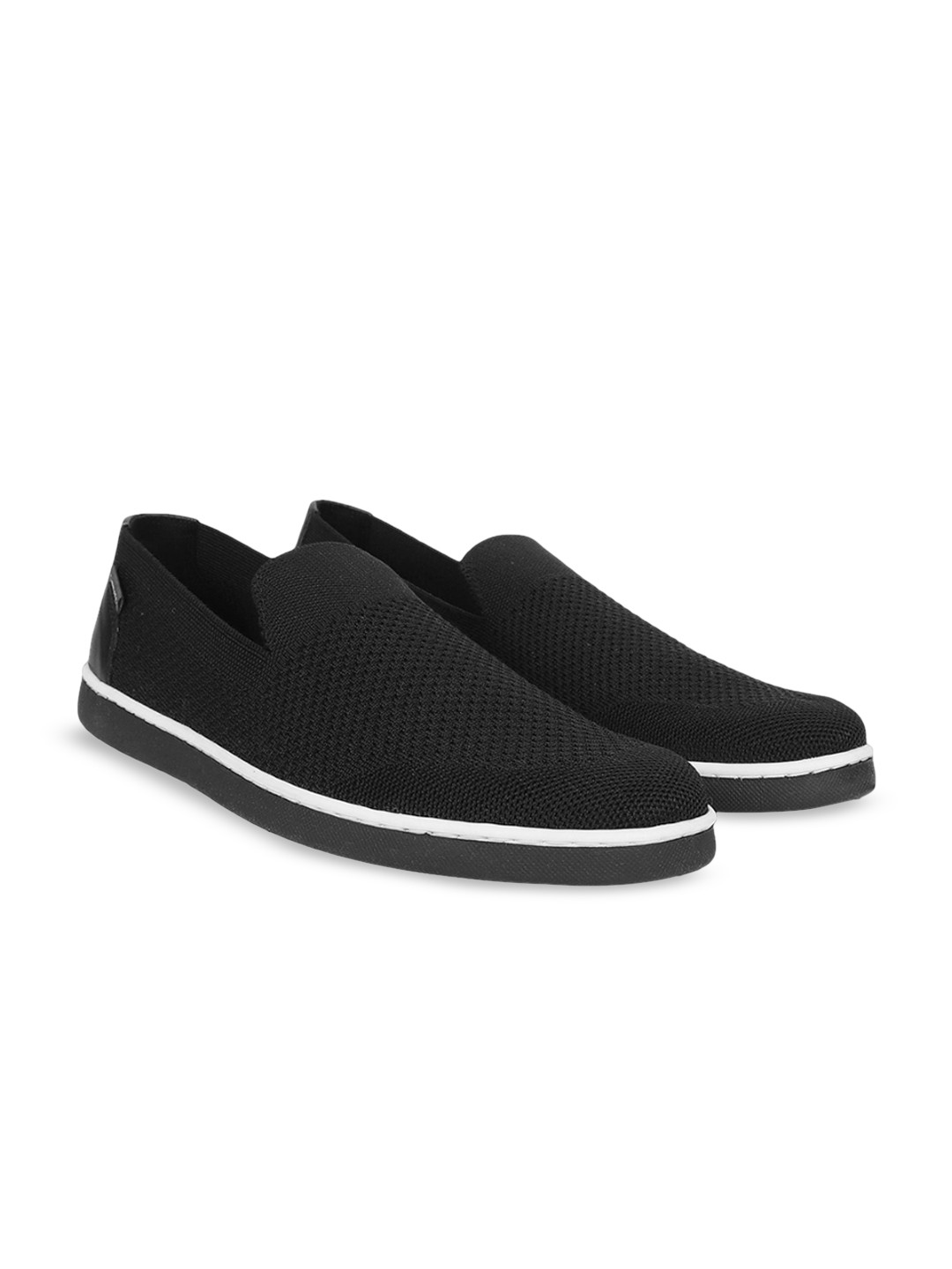 levi's slip on sneakers