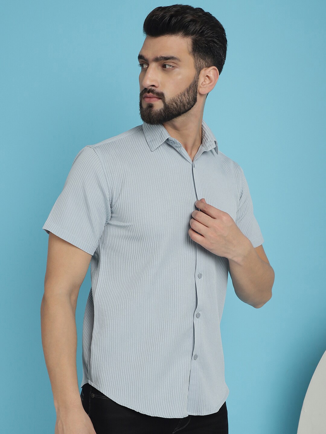 Buy Indian Needle Men Classic Opaque Striped Regular Fit Wrinkle Free ...