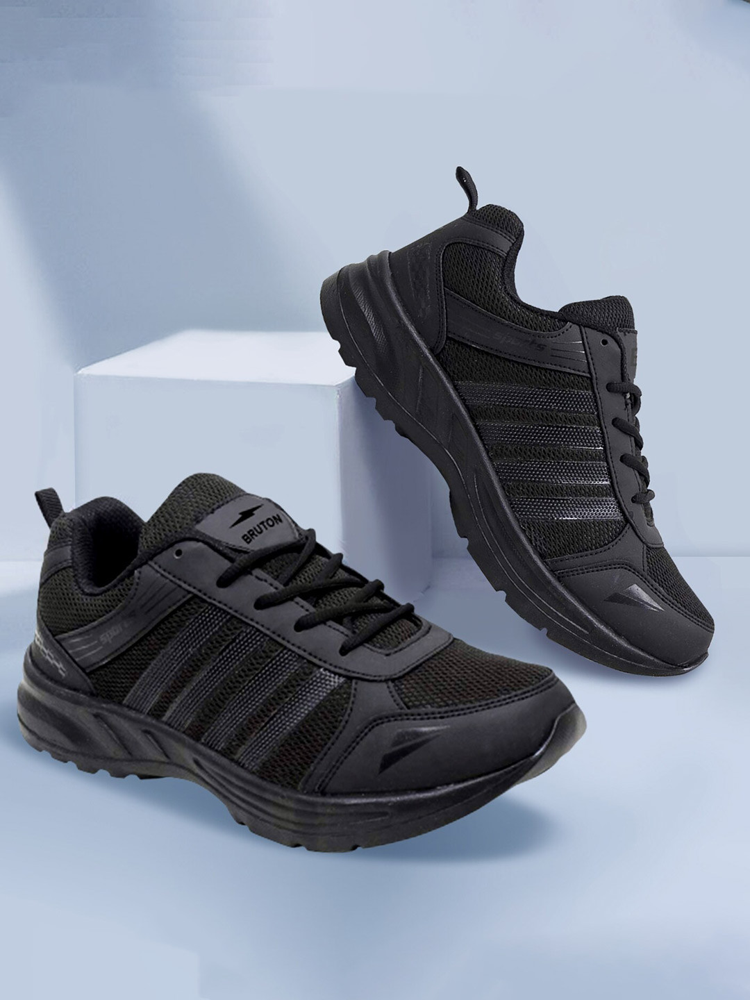 round toe running shoes