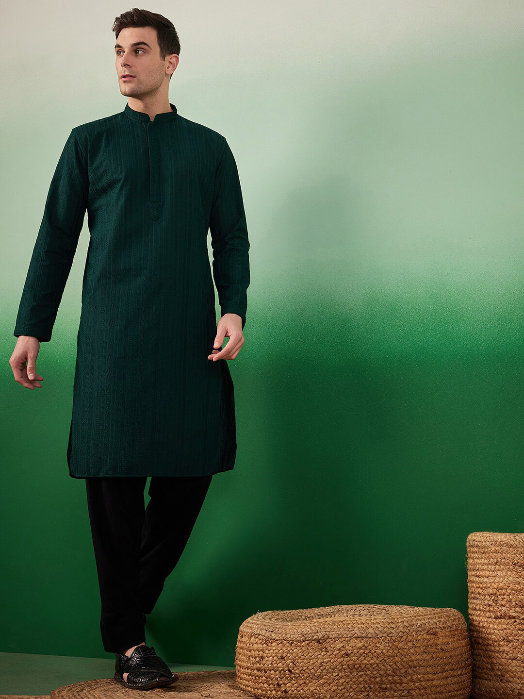 Men’s White Floral Chikankari Kurta – Silk-Blend, Mandarin Collar