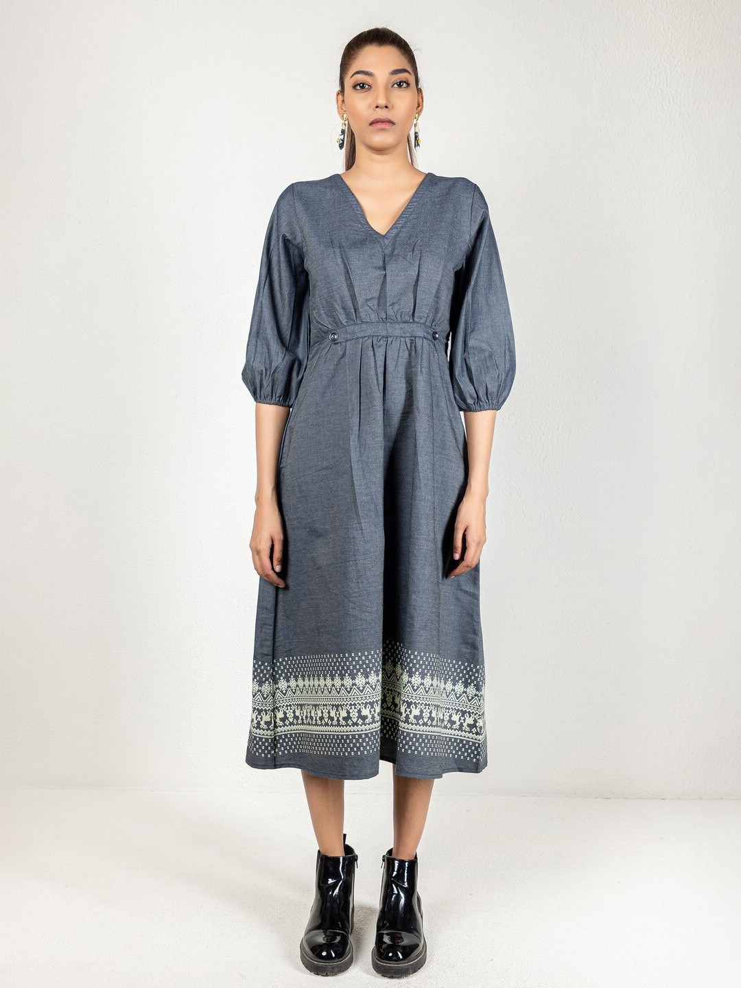 Vivo Ajani Drop Shoulder V-Neck Dress - White Yala Print main image 0