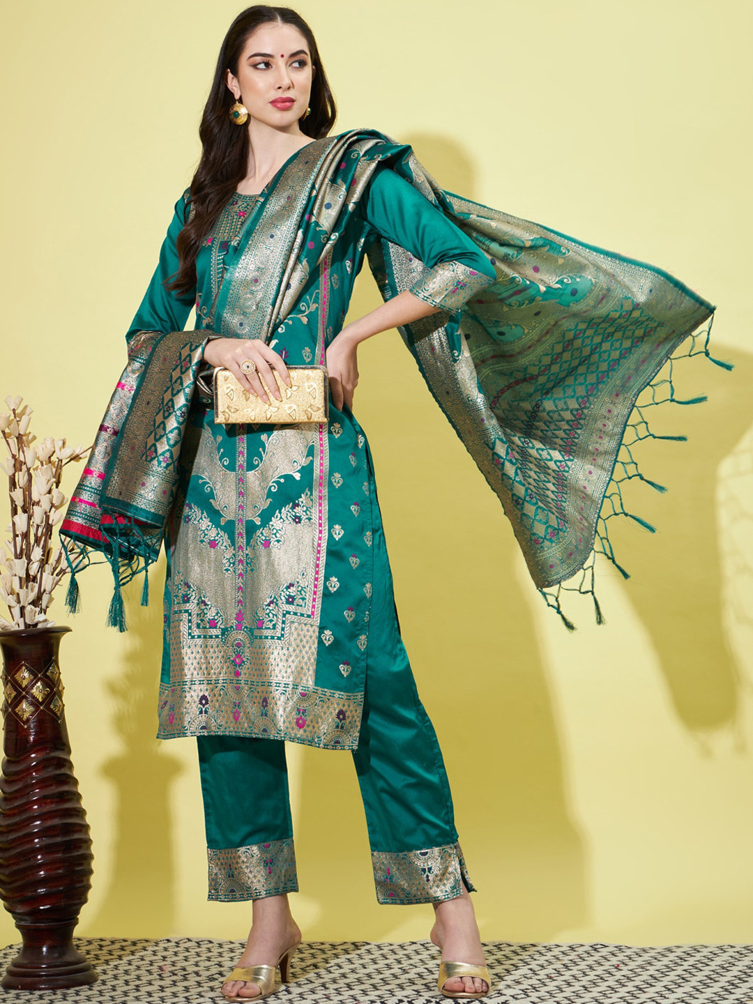 Women Dola Jacquard Black Woven Kurta Comfort Pant Dupatta
