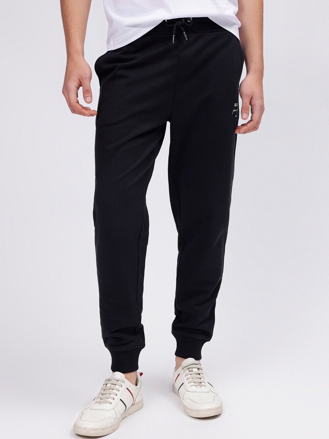 Buy GANT Men Solid Mid Rise Regular Fit Trackpants - Track Pants for ...