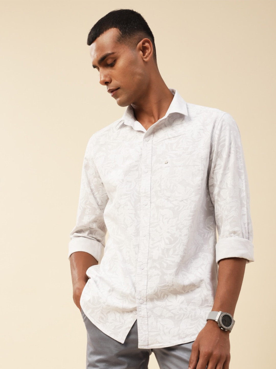 Men's Grey Standard Slim Fit Floral Printed Cotton Casual Shirt