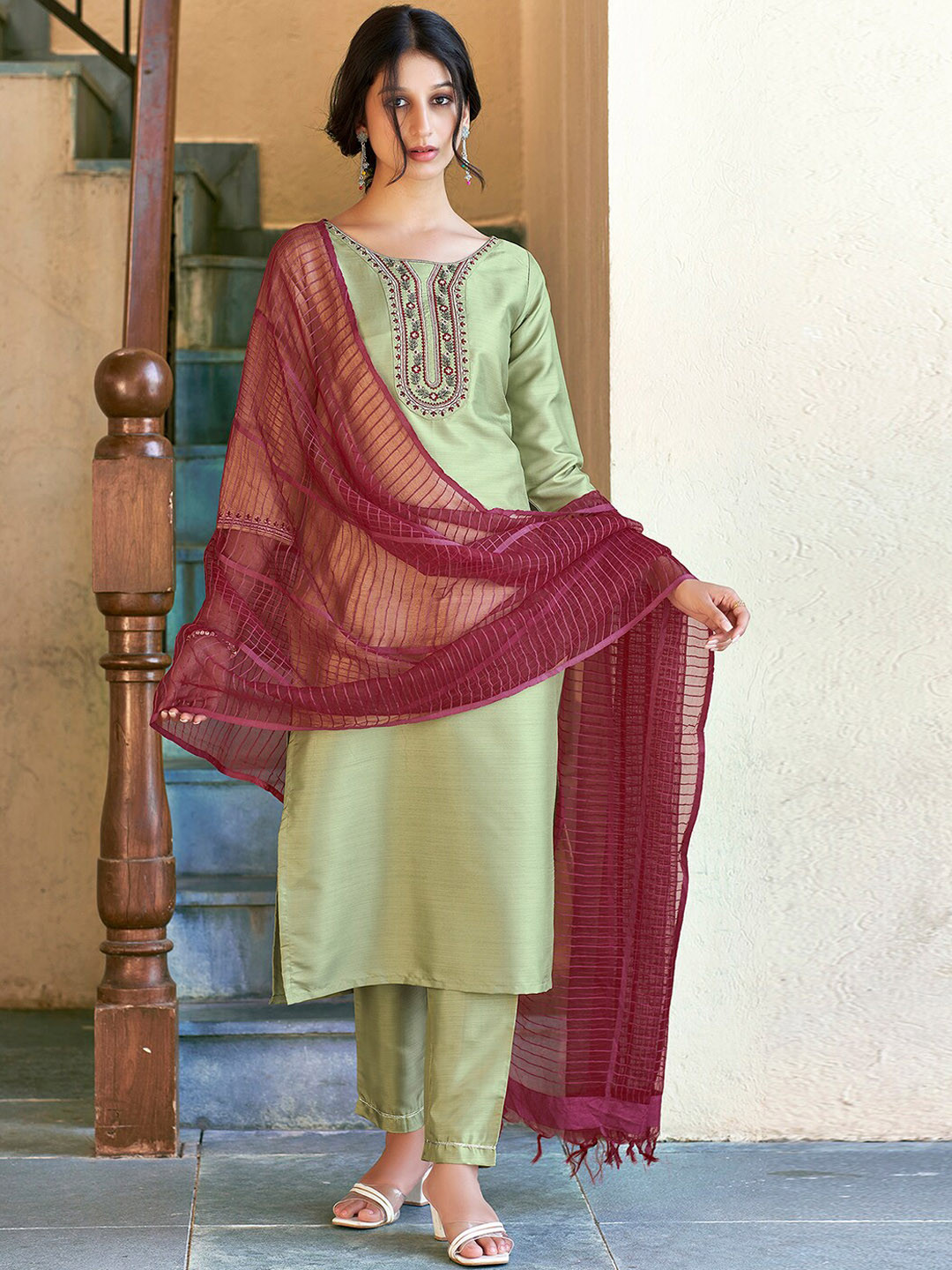 Womens Dark Green Cotton Silk Embroidery Kurta Pant Set With Dupatta
