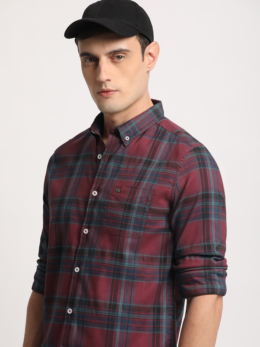 Buy THE BEAR HOUSE Men Checked Slim Fit Button Down Collar Casual ...
