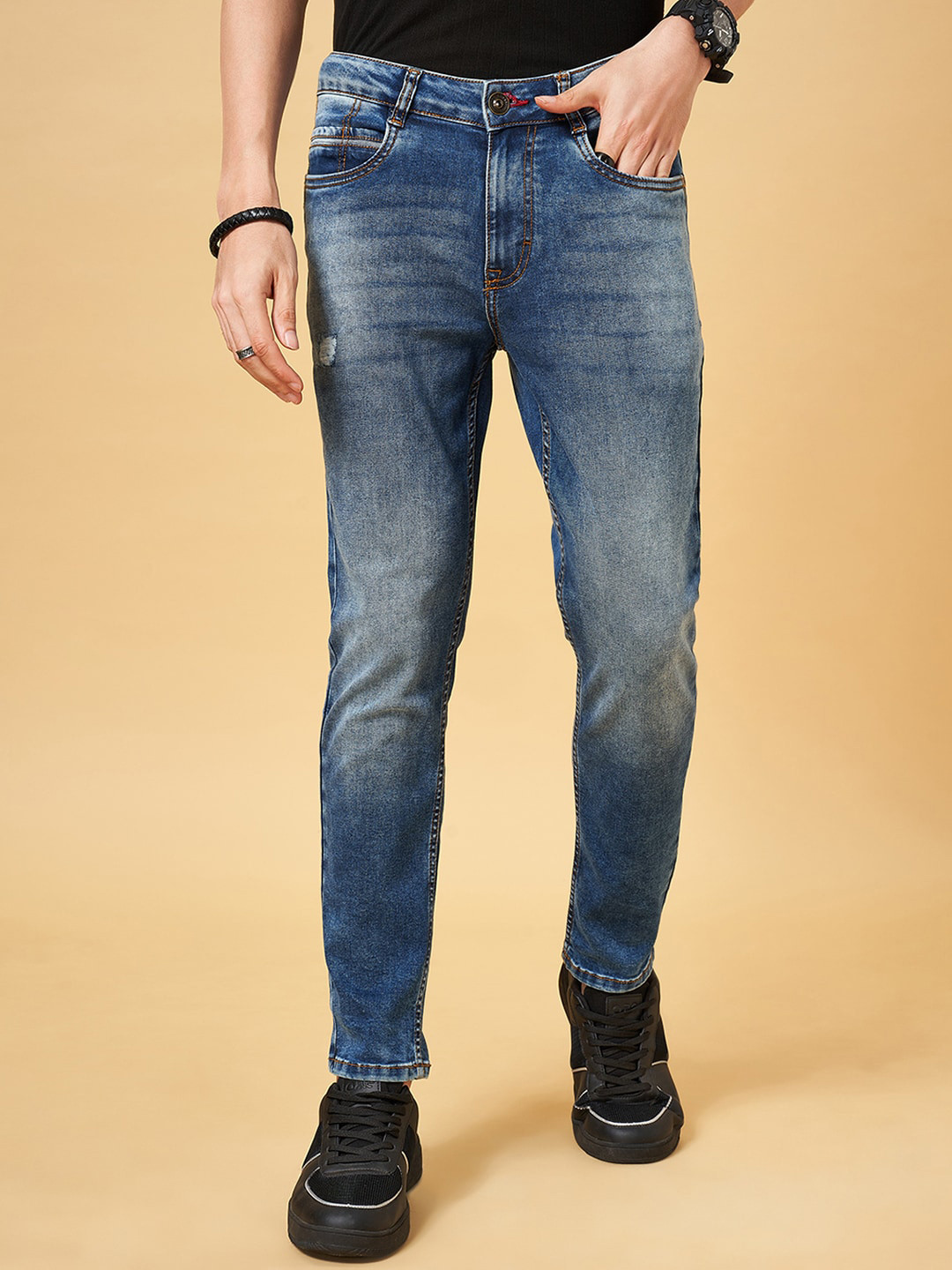 Fashionable sanded jeans for men