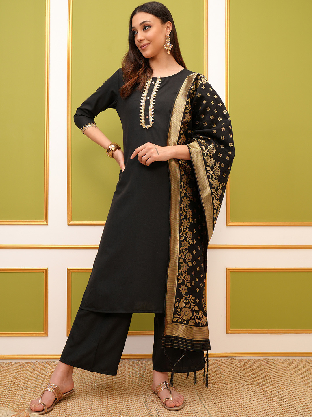Women Floral Printed Black round neck pure cotton kurta with trouser & dupatta main image 0
