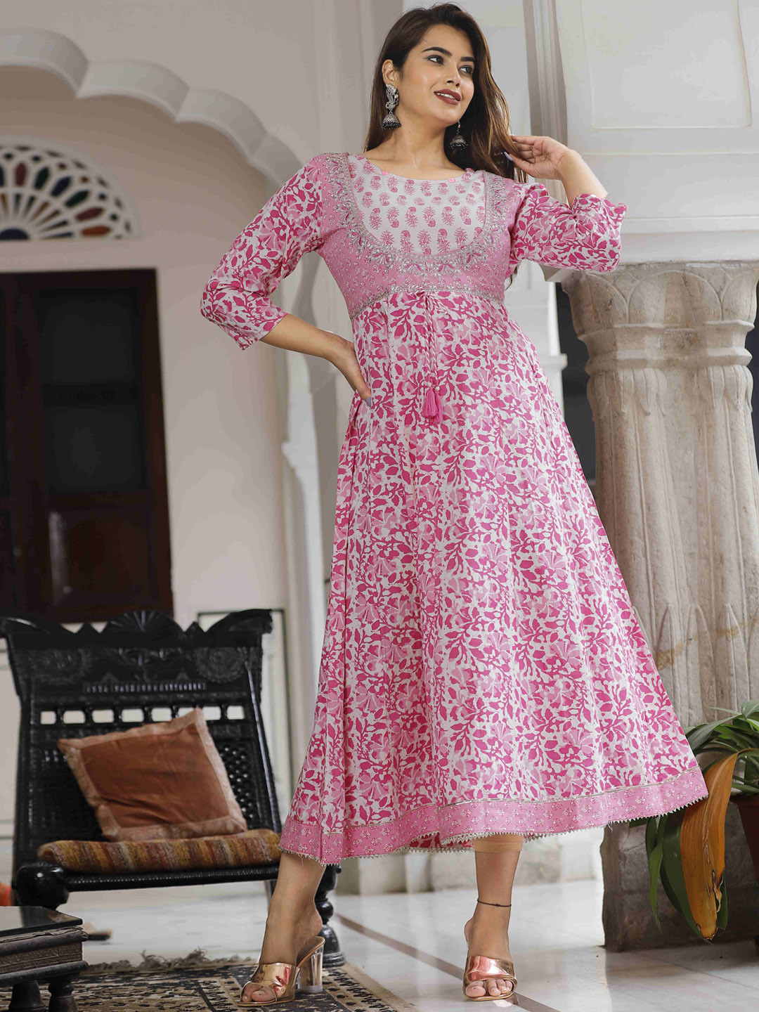 Women Green Floral Sweetheart Neck Anarkali Kurta