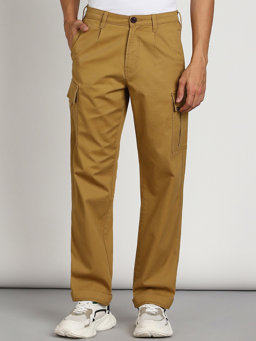 Buy Lee Men Classic Slim Fit Low Rise Cargos Trousers - Trousers for ...
