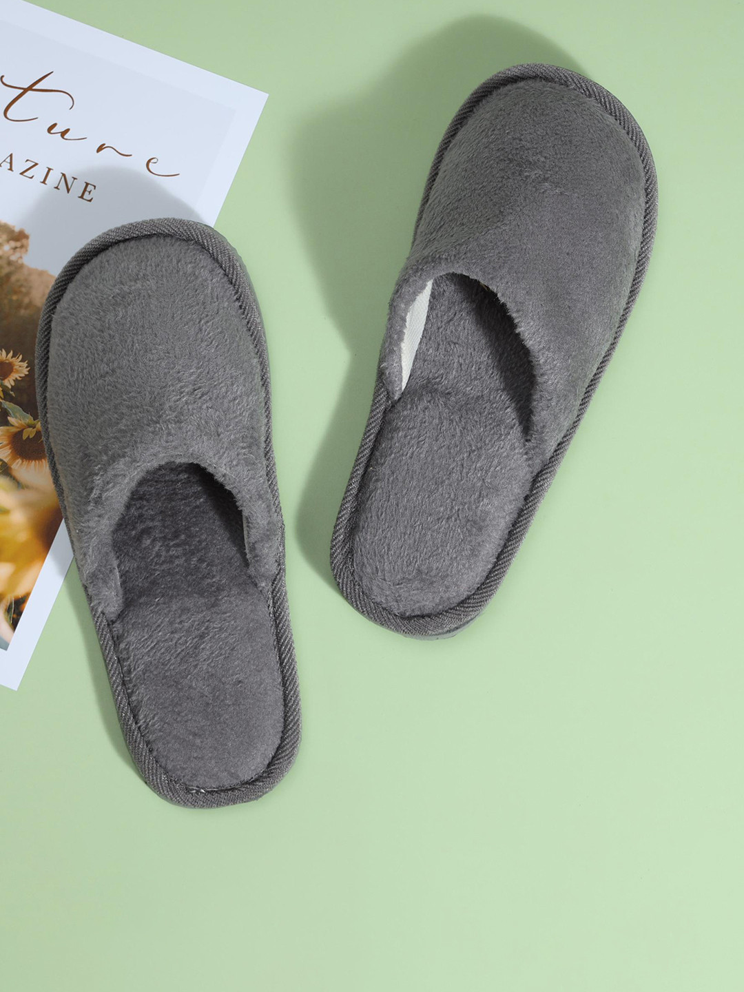 mast and harbour slippers