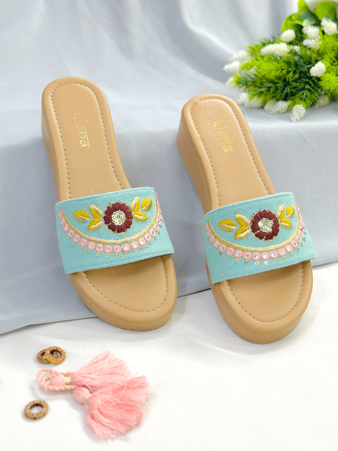 Kenna Wedge Heel