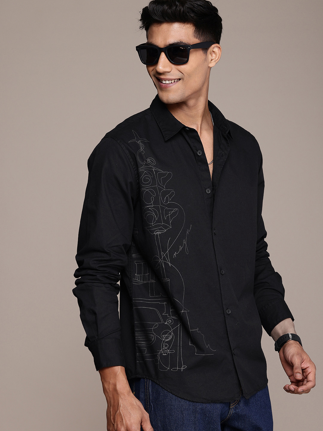 Women Opaque Printed Casual Buttoned Top main image 0