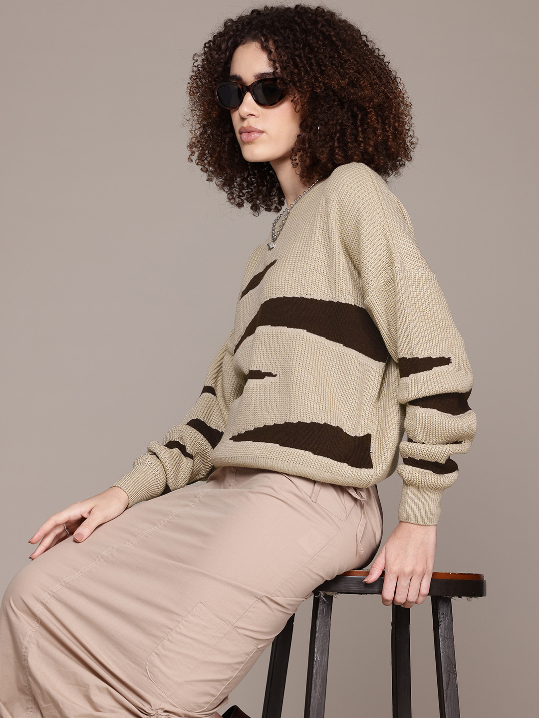 Getadme-Autumn And Winter Pattern Design Pullover Sweaters Women Vintage Embroidery Loose Ripped Sleeves Y2K Japanese Streetwear Tops