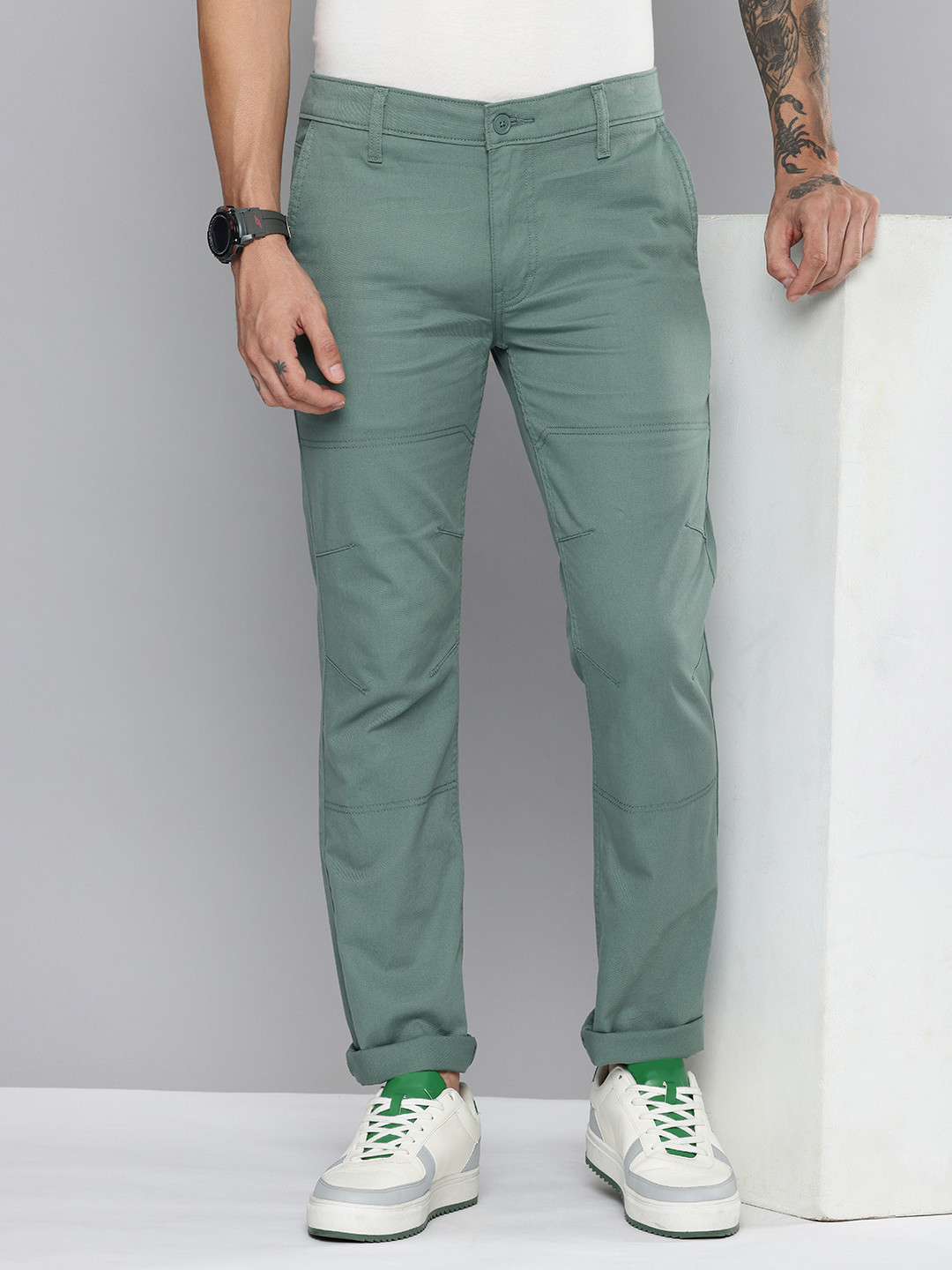 Buy Levis Men Slim Fit Chinos Trousers - Trousers for Men 29239716 | Myntra
