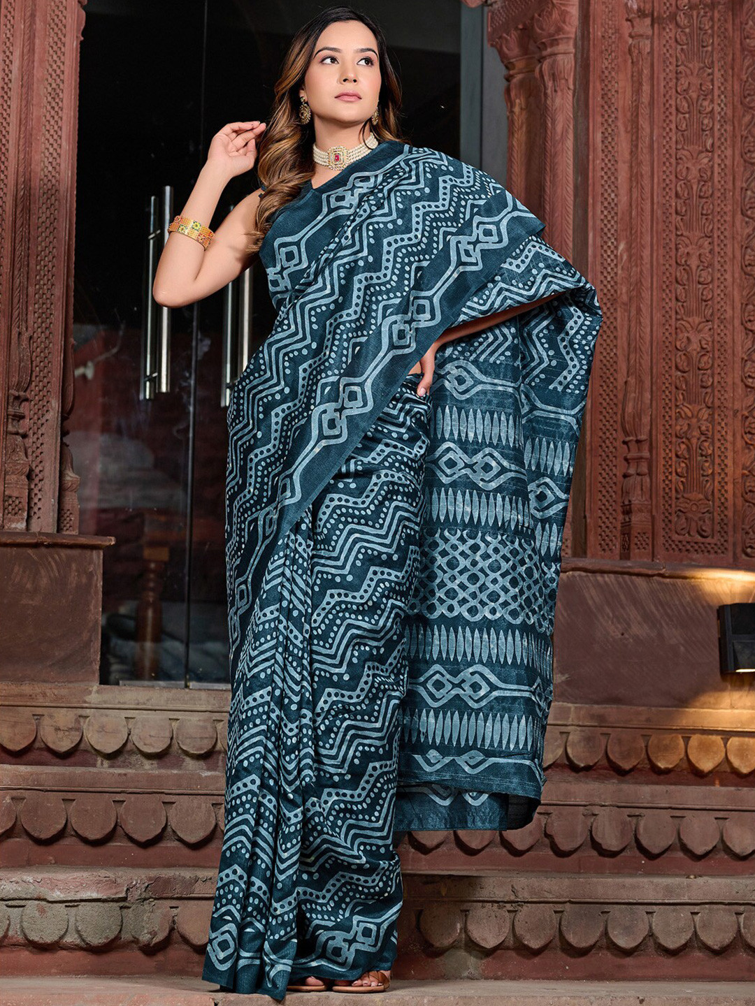 Naari - Women's Bhagalpuri Silk Maroon Printed Designer Saree With Blouse Piece main image 1