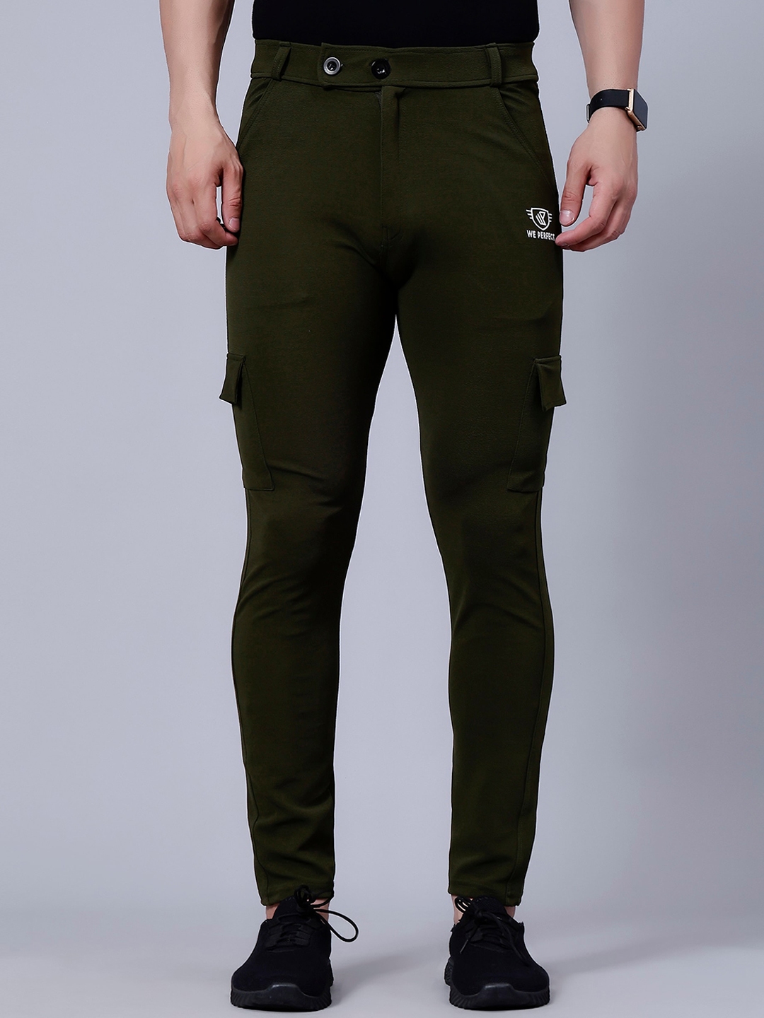 Buy WE PERFECT Men Relaxed Mid Rise Regular Fit Cotton Cargos Trousers ...