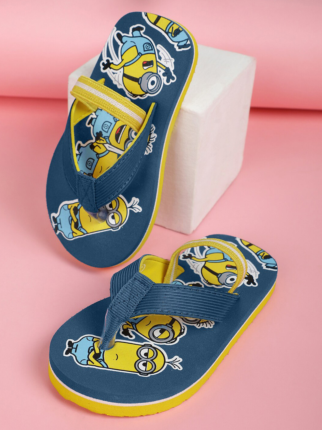 Buy Kids Ville Boys Minions Printed Rubber Thong Flip Flops - Flip ...